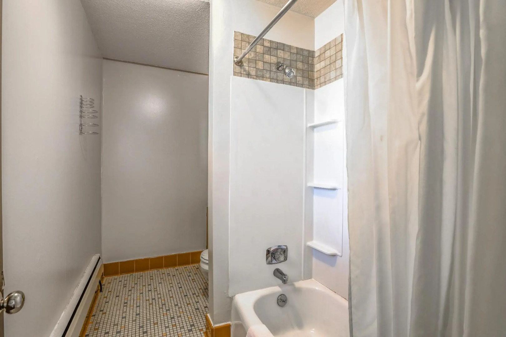 Love Hotels Silver Street By Oyo At Hurley Wi