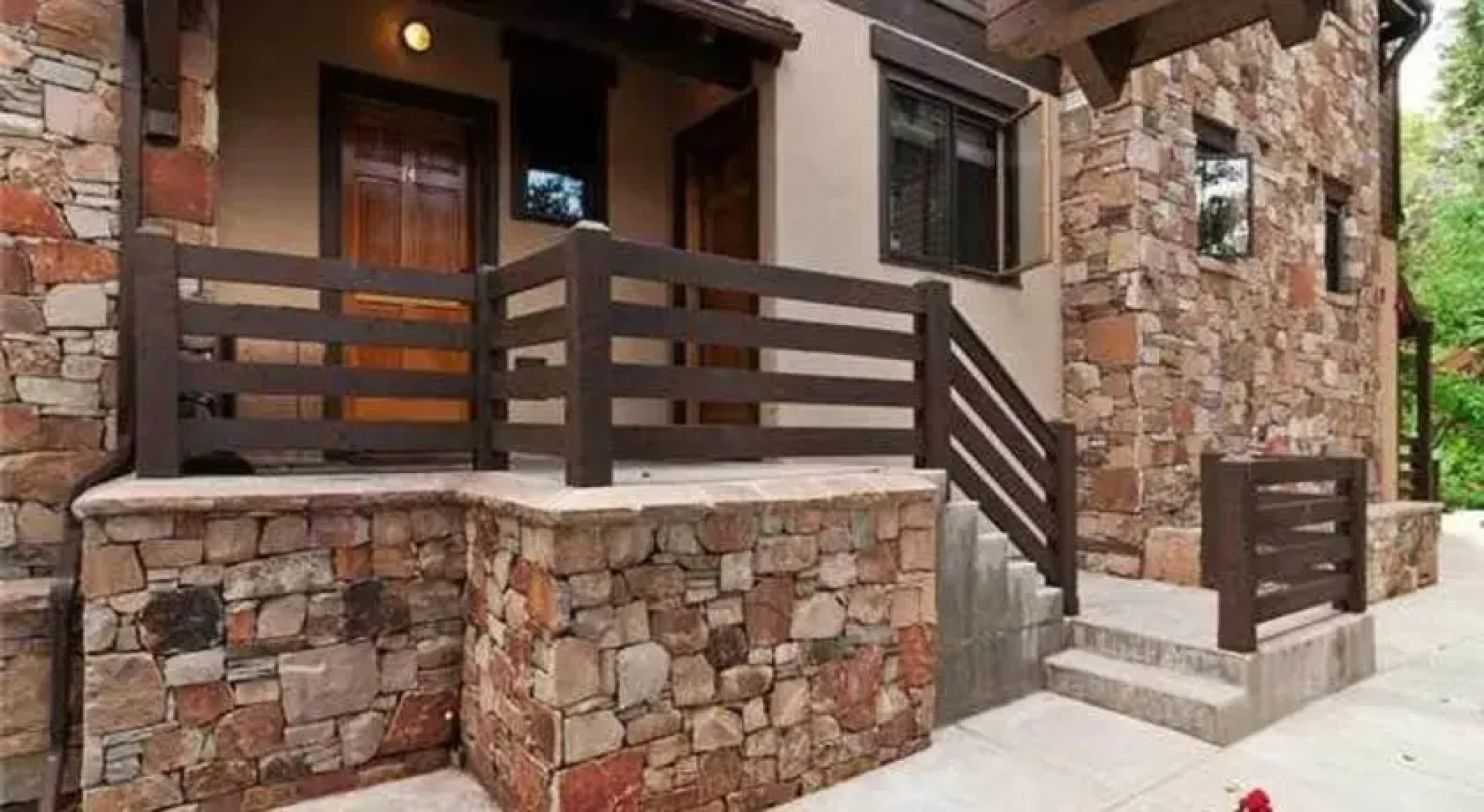 RedAwning Portico #14