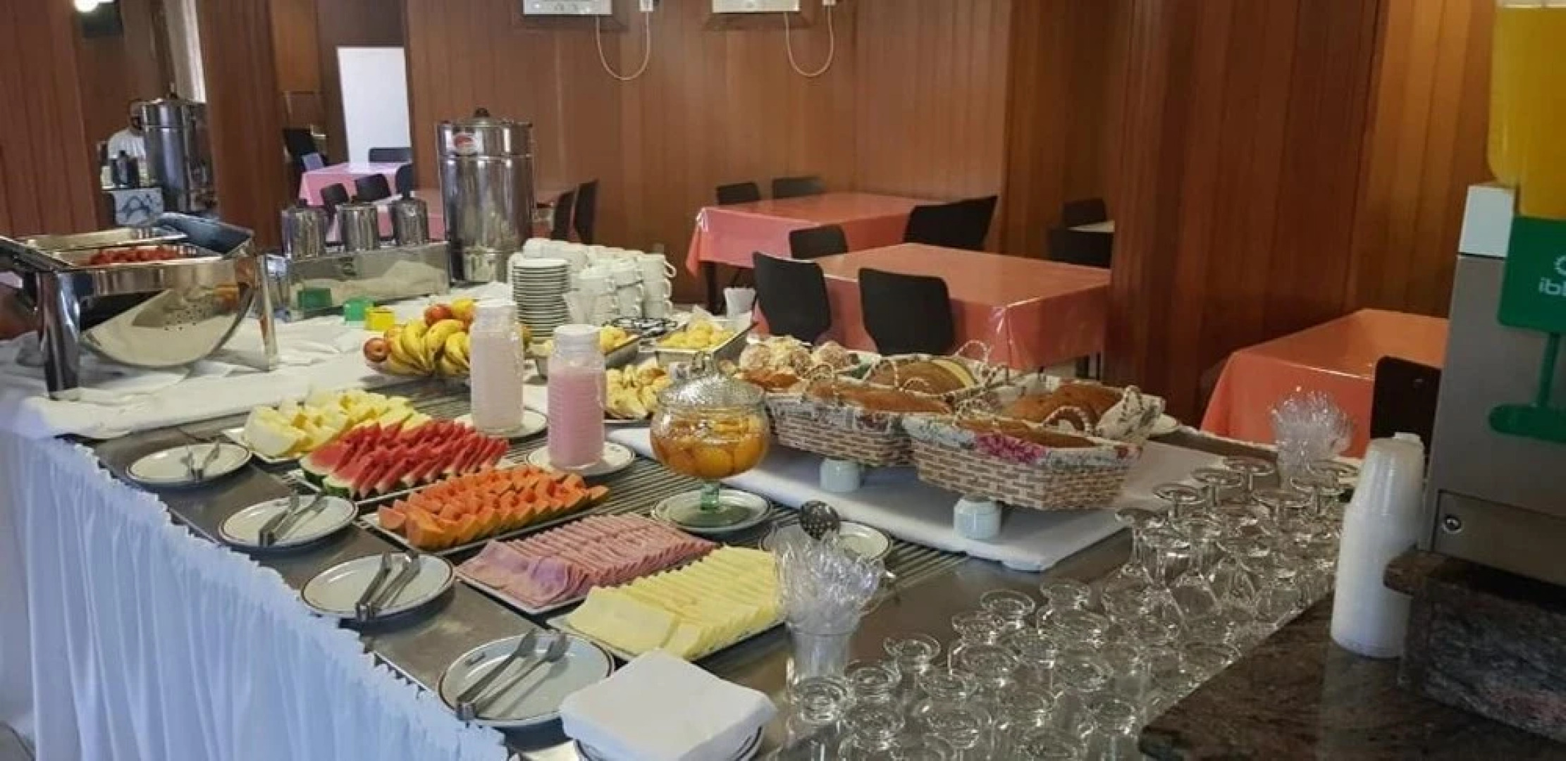 Binder Hotel Mogi Guaçu