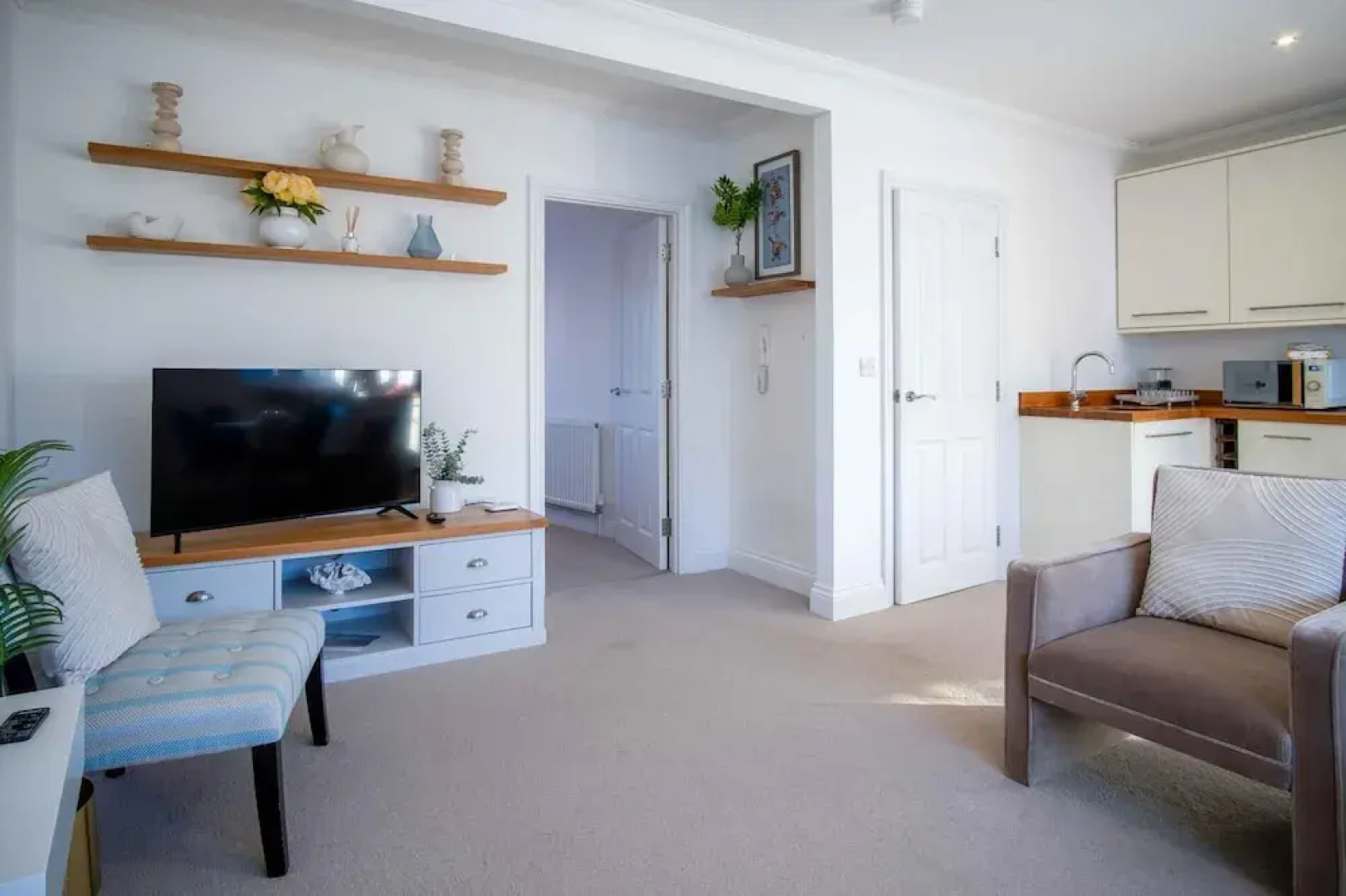 The Nook North Beach - 1 Bedroom Apartment - Tenby