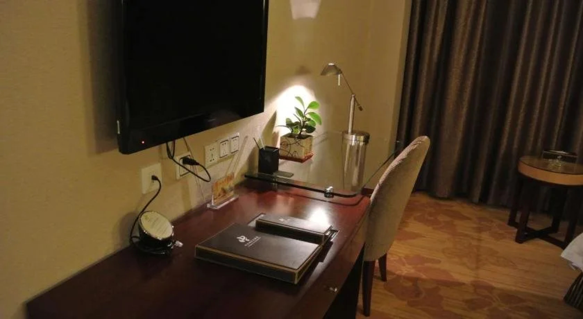Zhong Heng International Hotel