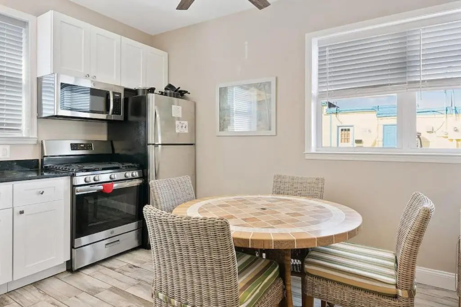 Unit C back lower unit Surfers Hideway Parking Near Lighthouse