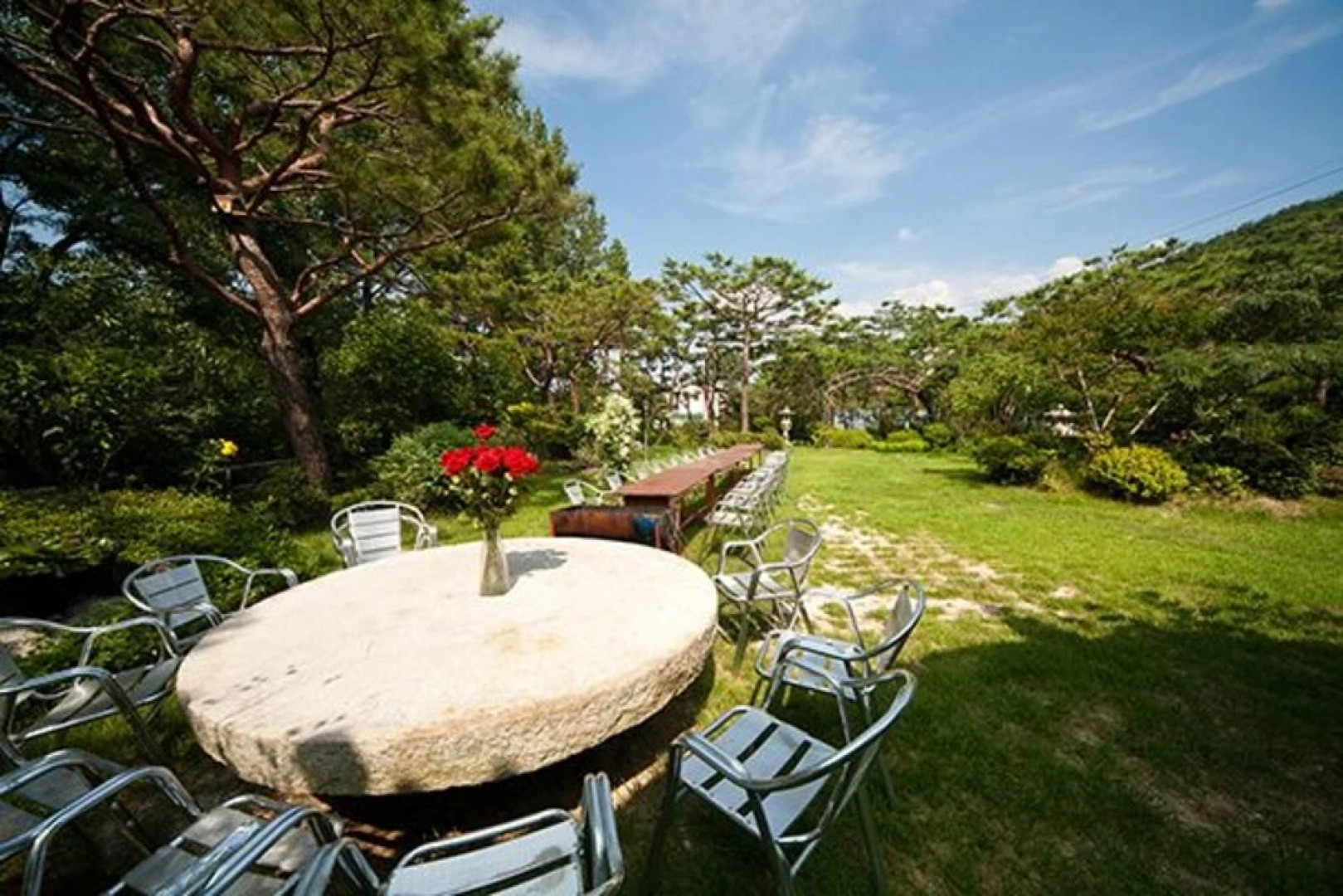 Gyeongju Lakeside Waltz Pension
