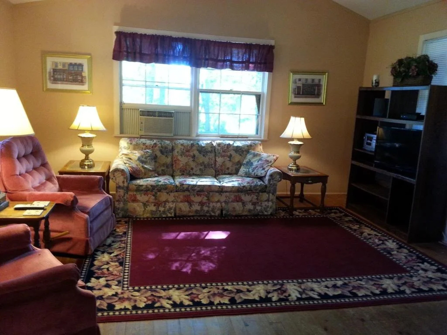 Arrowmont Stables & Cabins