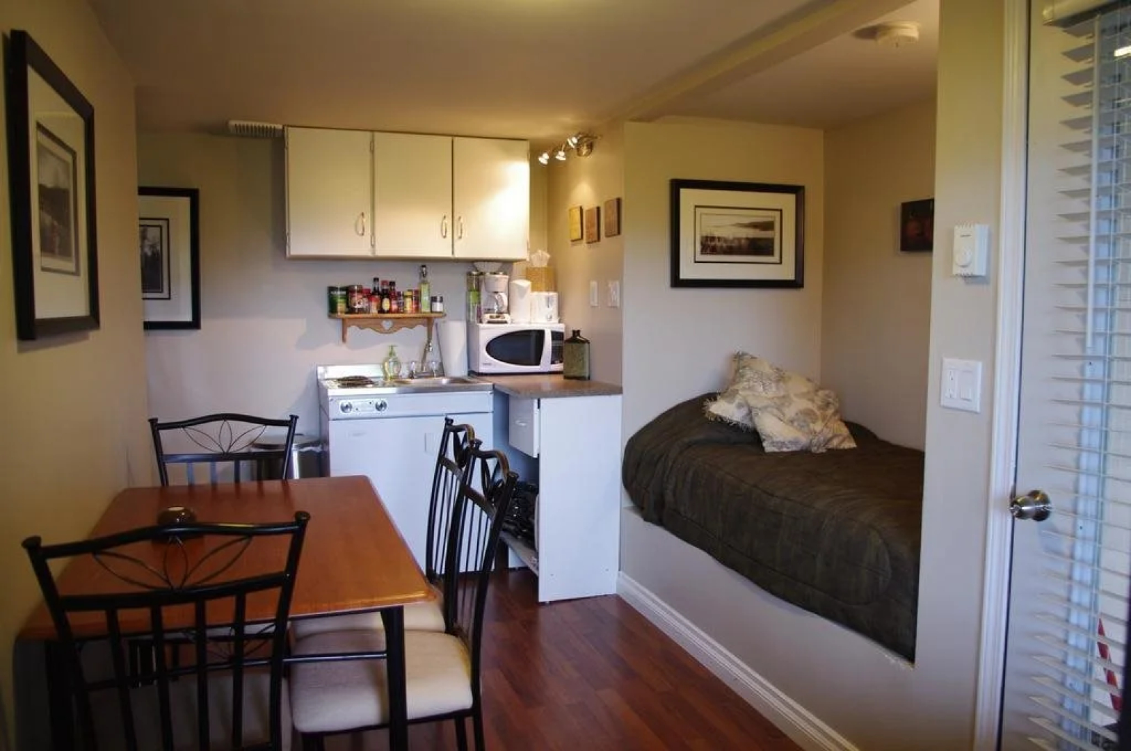 The Fraser River's Edge B&B Lodge