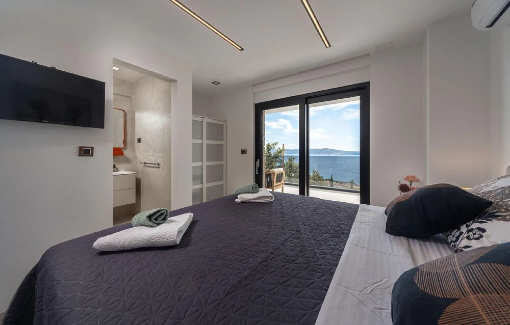 Beautiful Home in Crikvenica With Outdoor Swimming Pool, Wifi and 4 Bedrooms