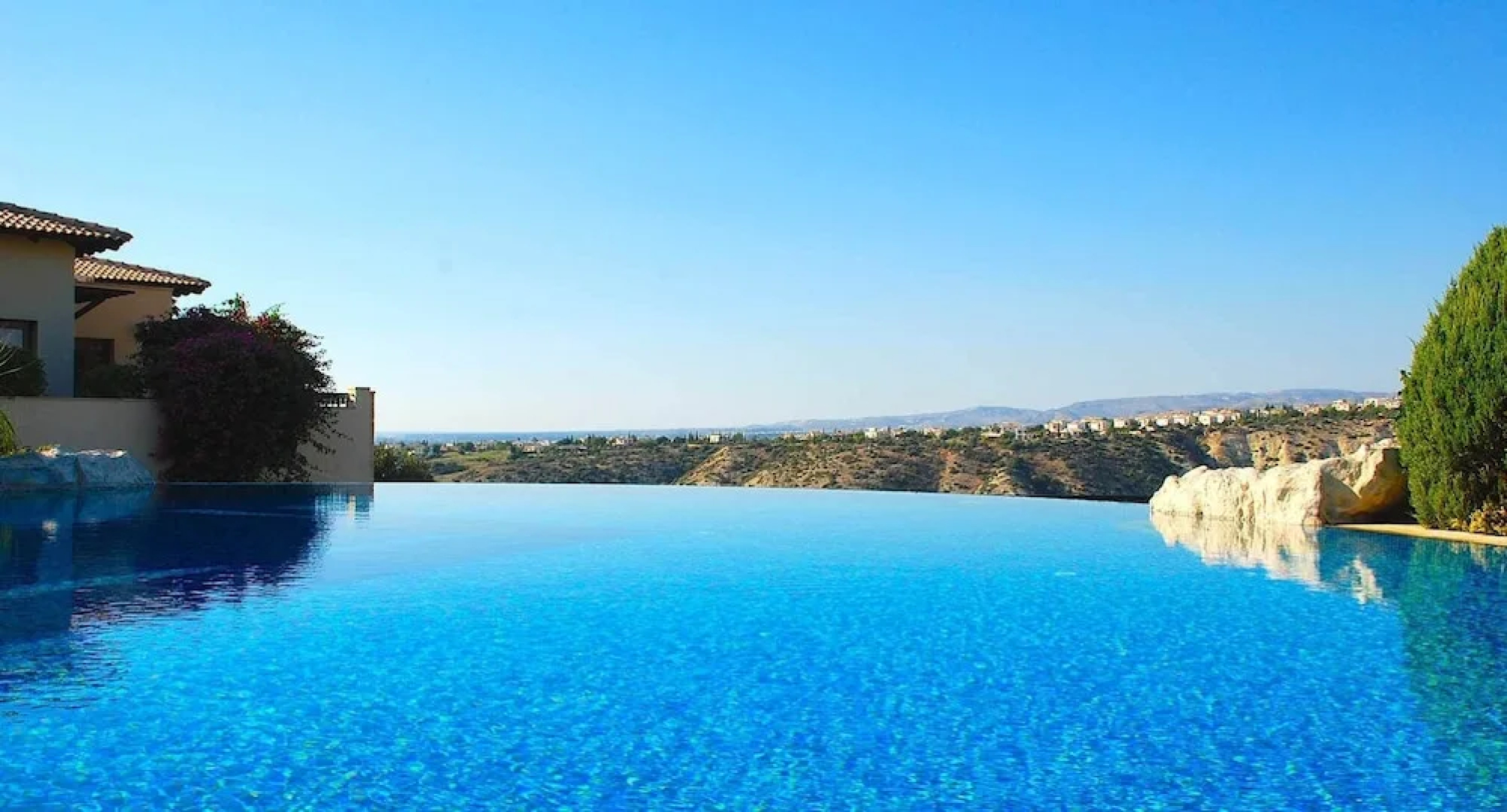 Charming 3 bedroom villa 'EZ02' with beautiful views, communal pool and resort facilities, Zephyros Village on Aphrodite Hills Resort