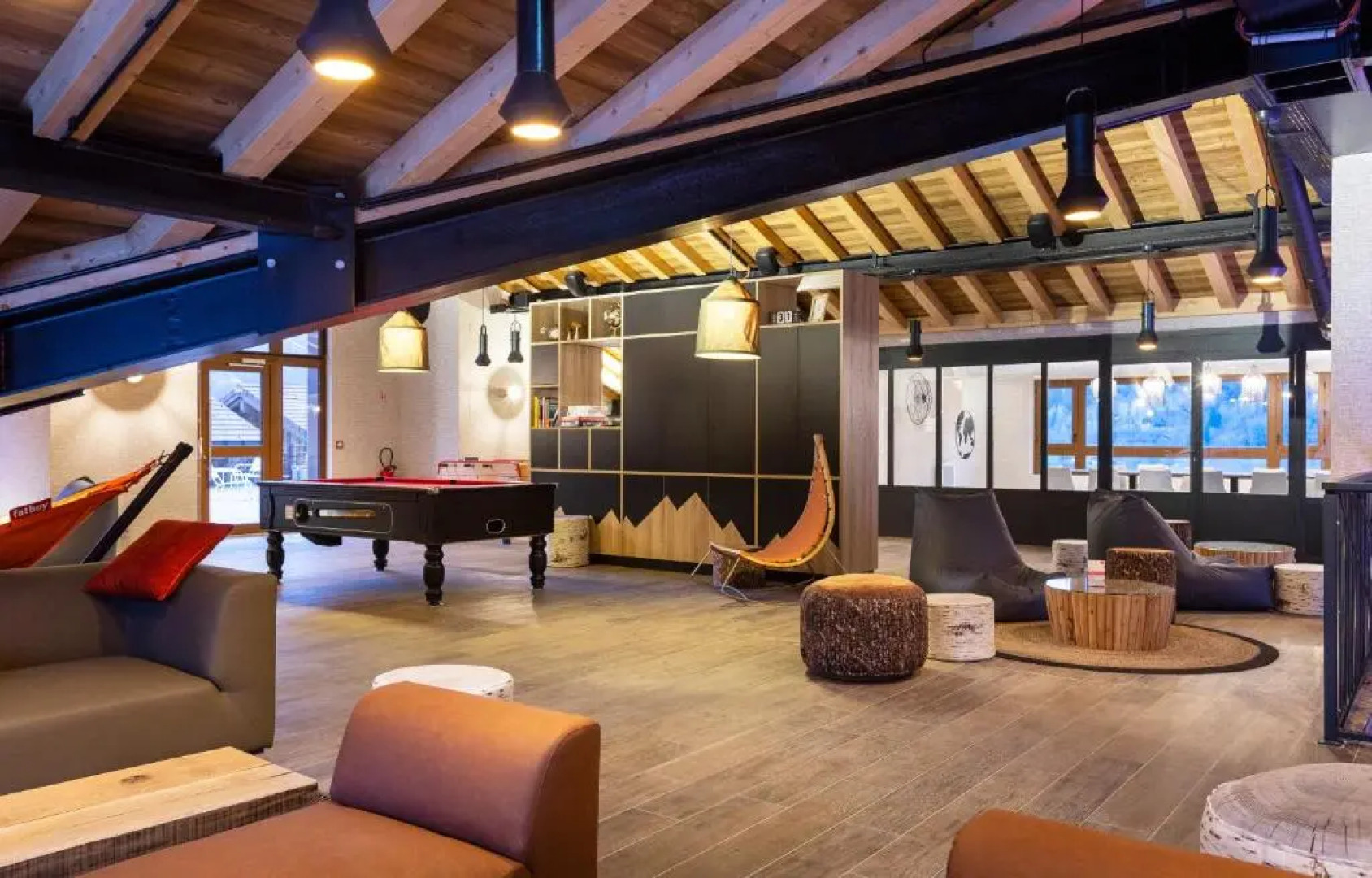 Hotel Base Camp Lodge - Bourg Saint Maurice