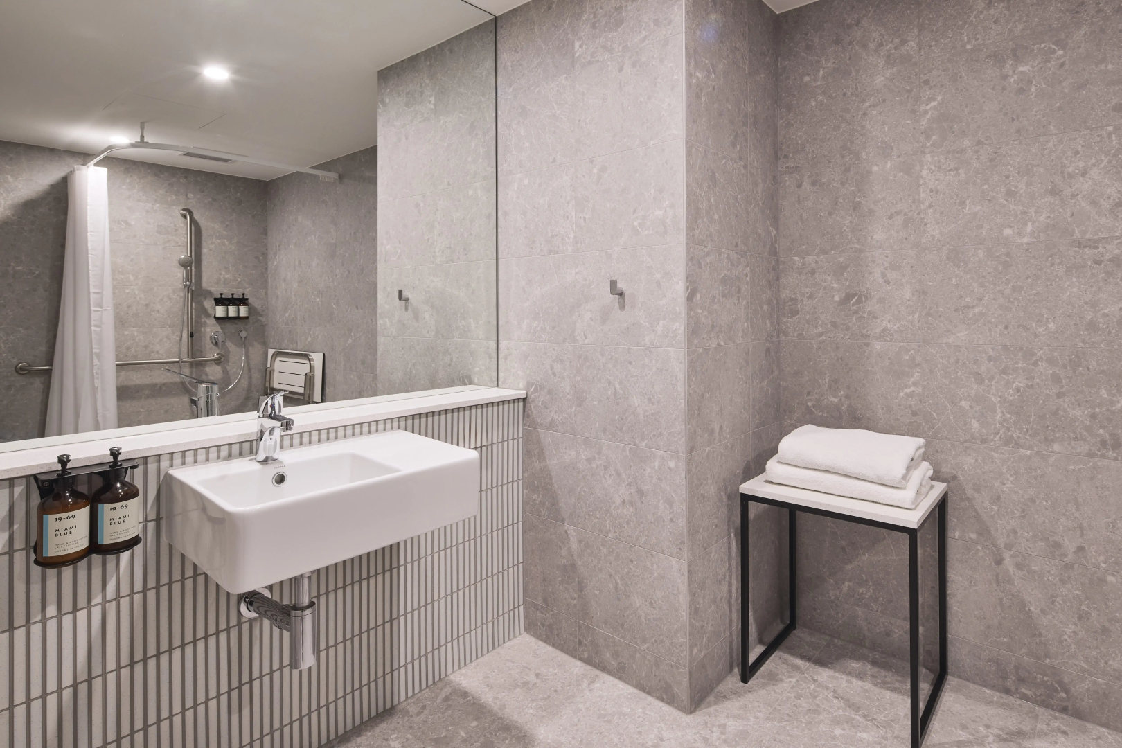 Hotel Alba Adelaide
