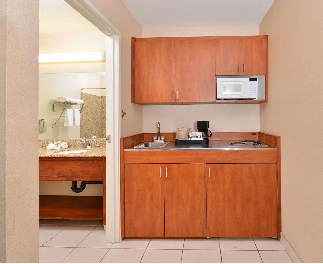 Starlight Inn & Suites Motel 29 Palms Joshua Tree National Park