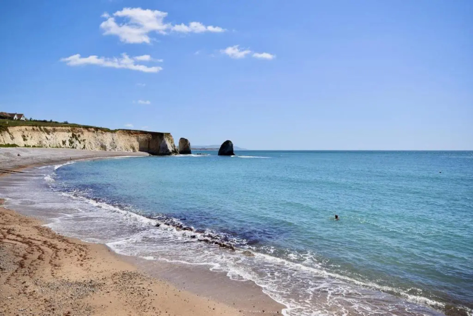 Blenheim House an Immaculate sea side home for 12 guests, plus swimming pool.