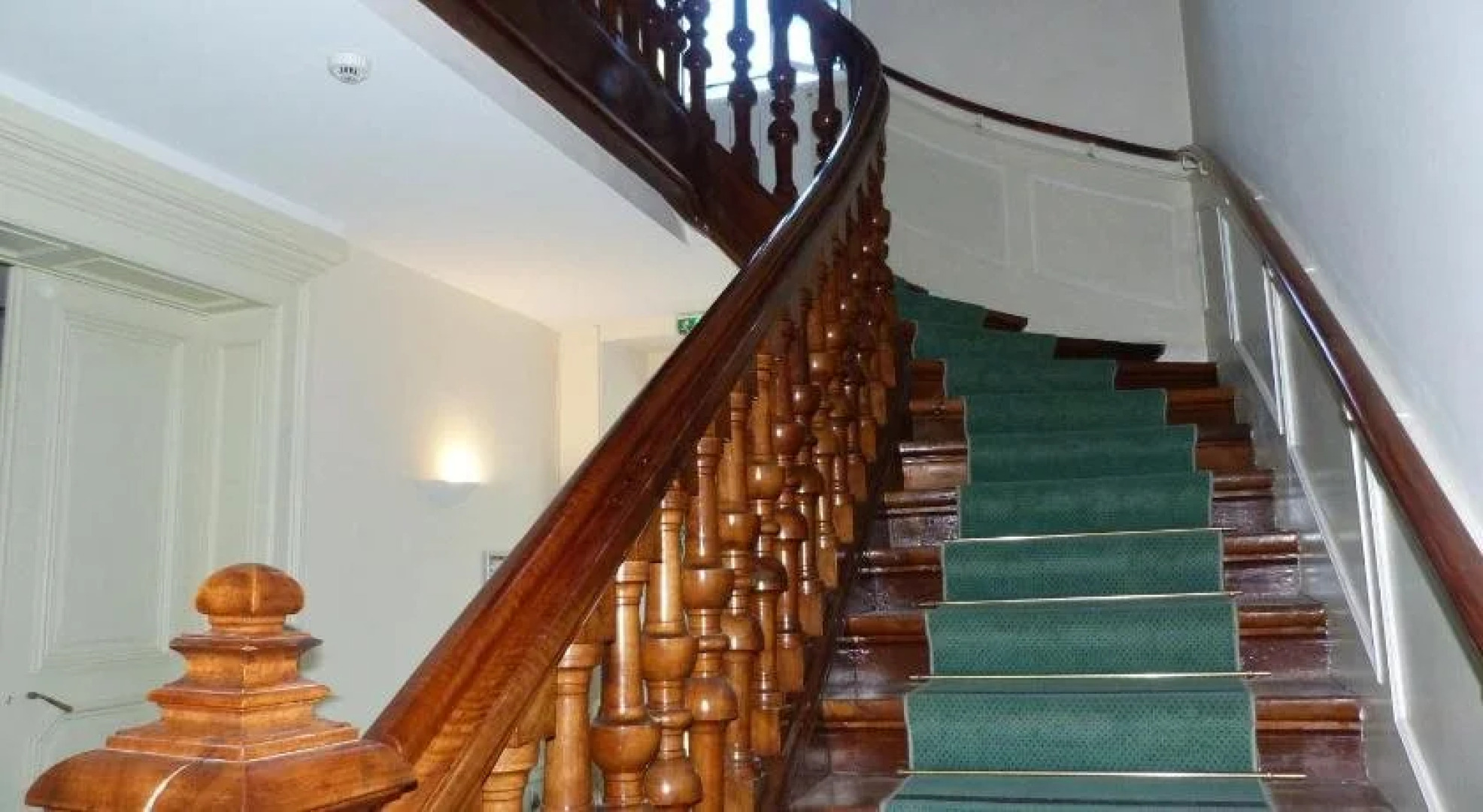 Logis Hotel Restaurant La Tour de Ciron