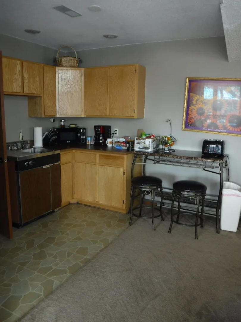 Lofty Living Bud and Breakfast