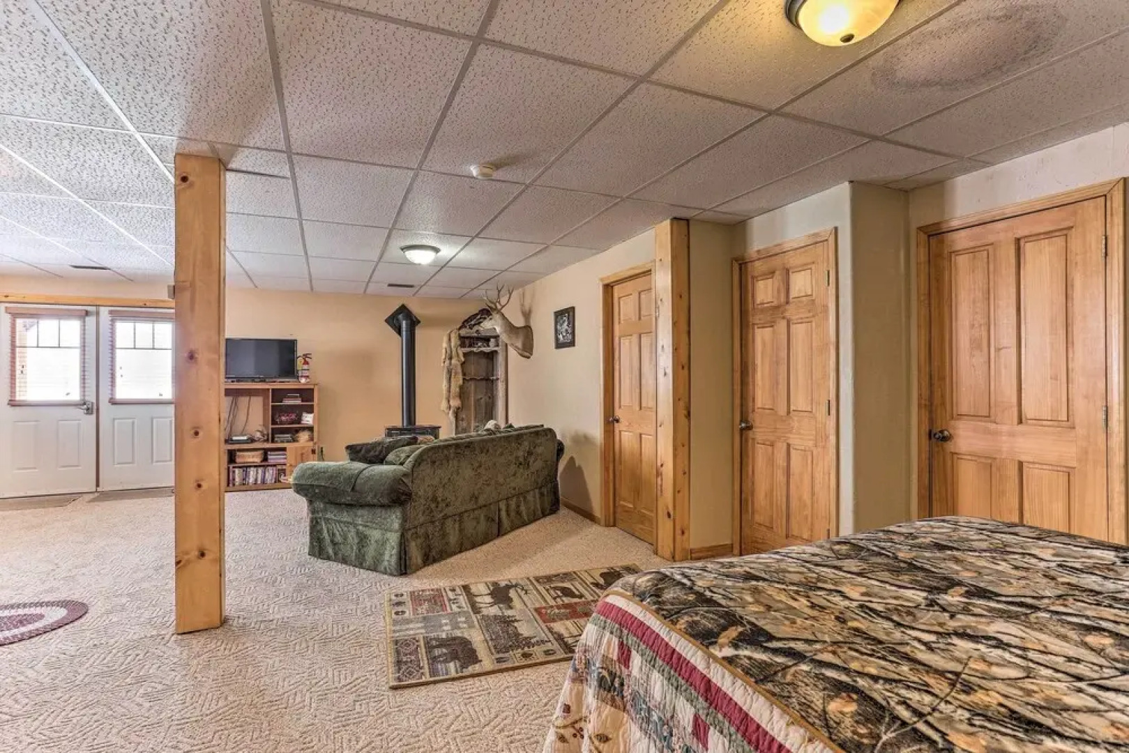 Spearfish Home on 40 Acres w/ Private Lake!