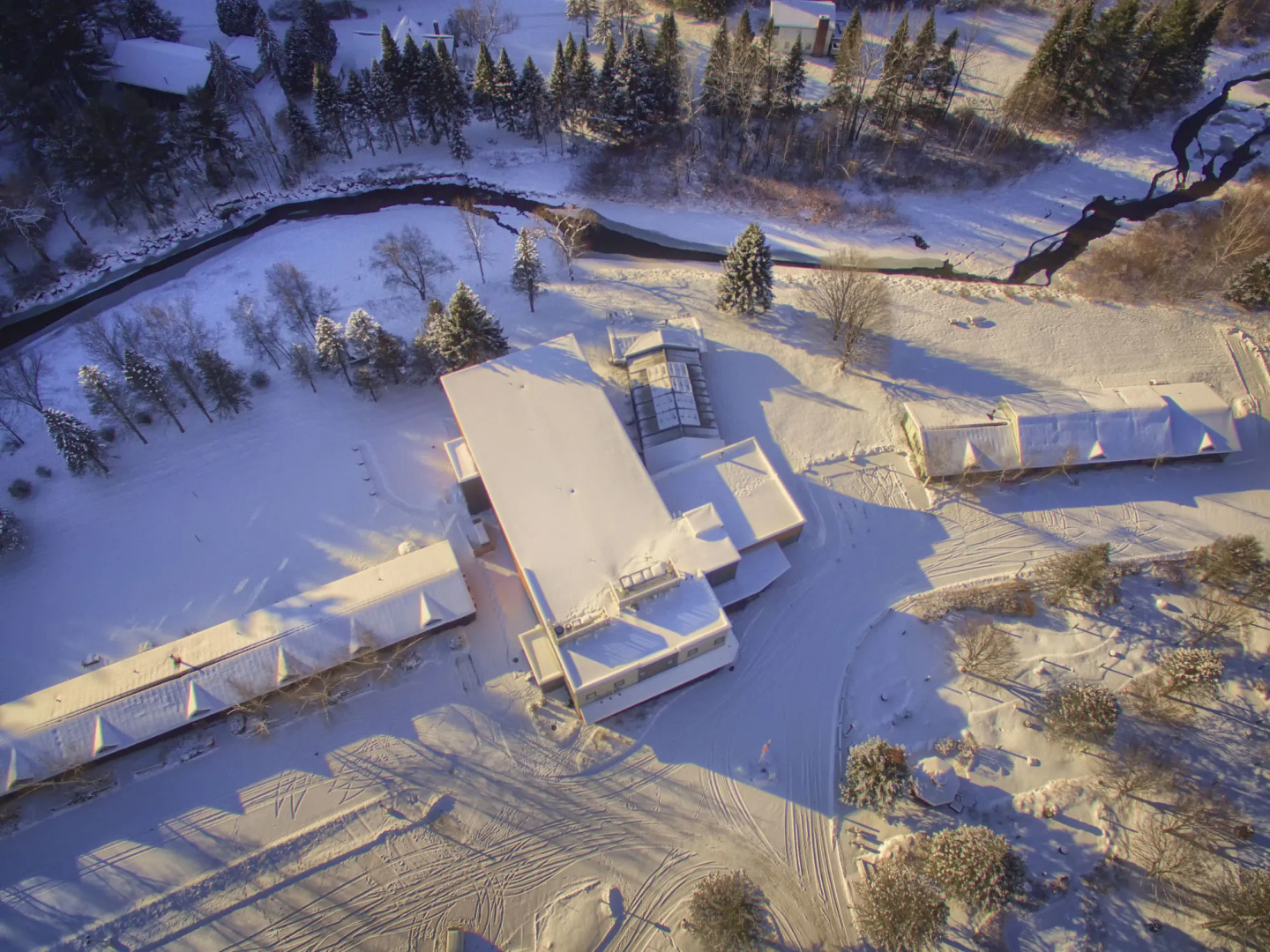 Sun & Ski Inn And Suites