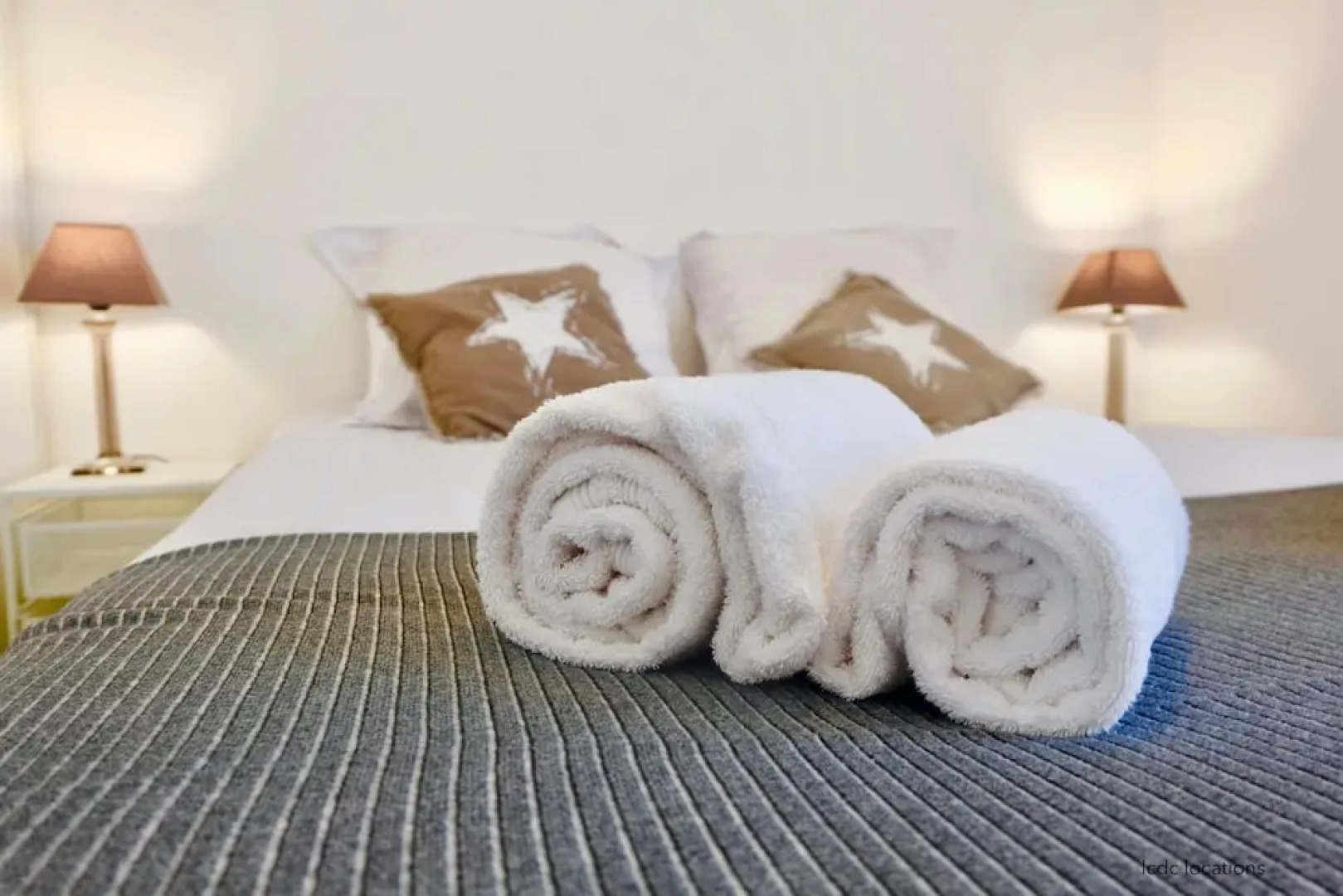 La Company Des Concierges : twenty seven T2