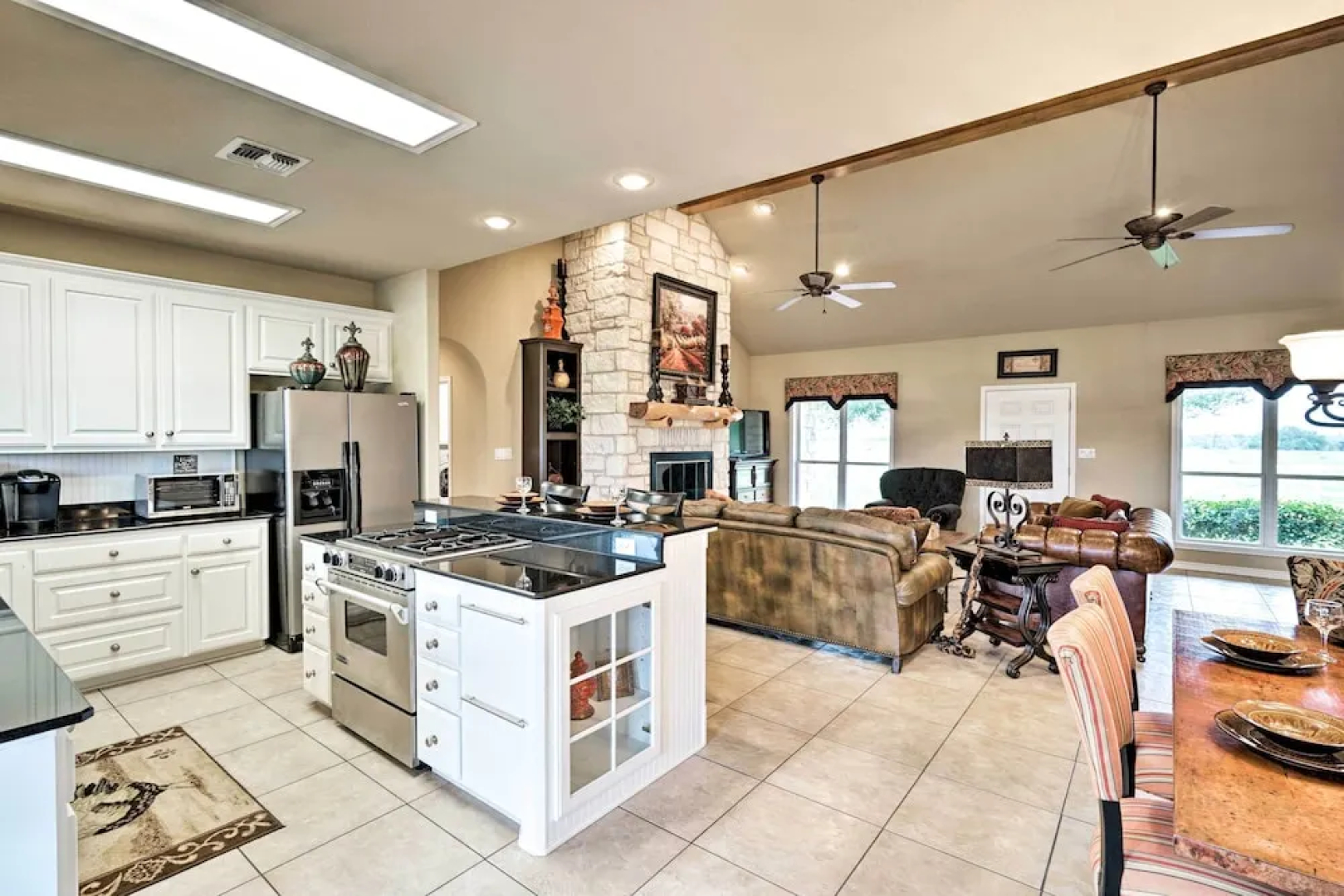 Pet-friendly Flatonia House w/ Patio & Gazebo!