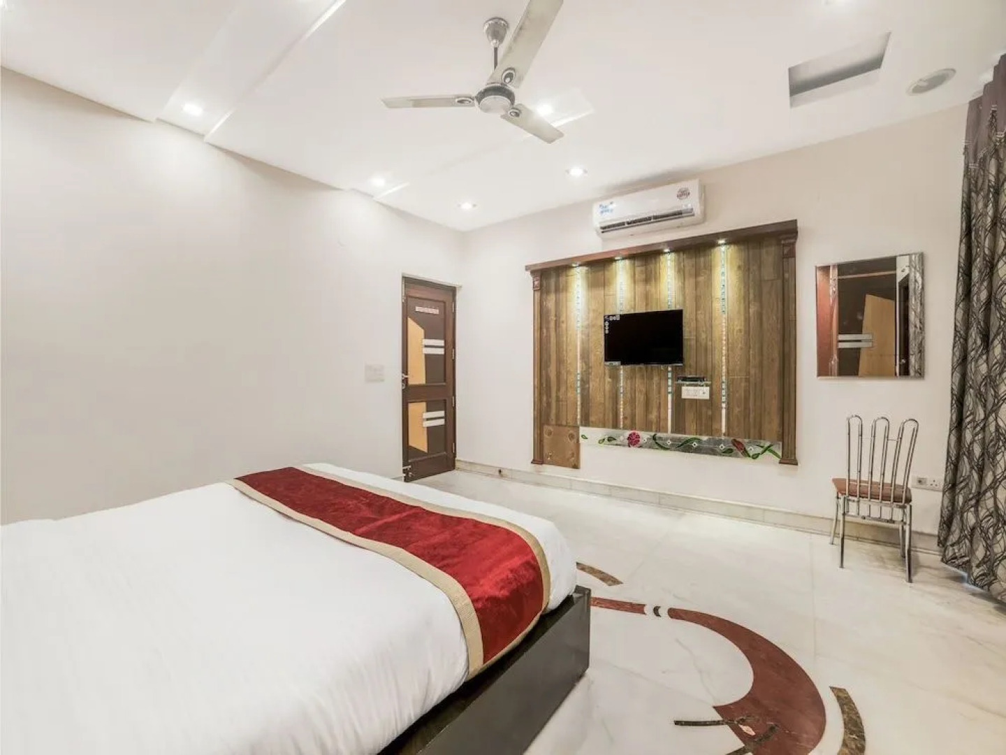 Mittal Residency by OYO Rooms