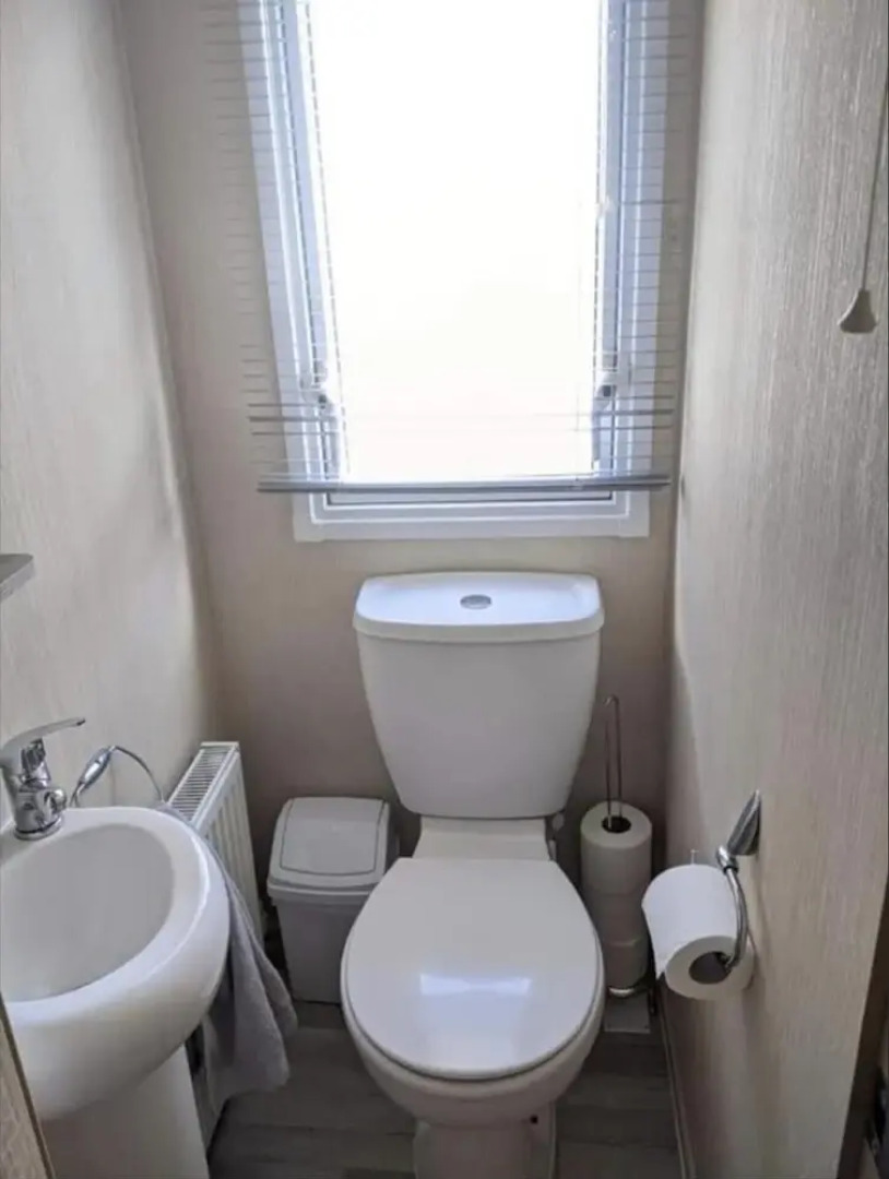 Immaculate Sen Friendly 3-bed Caravan in Porthcawl