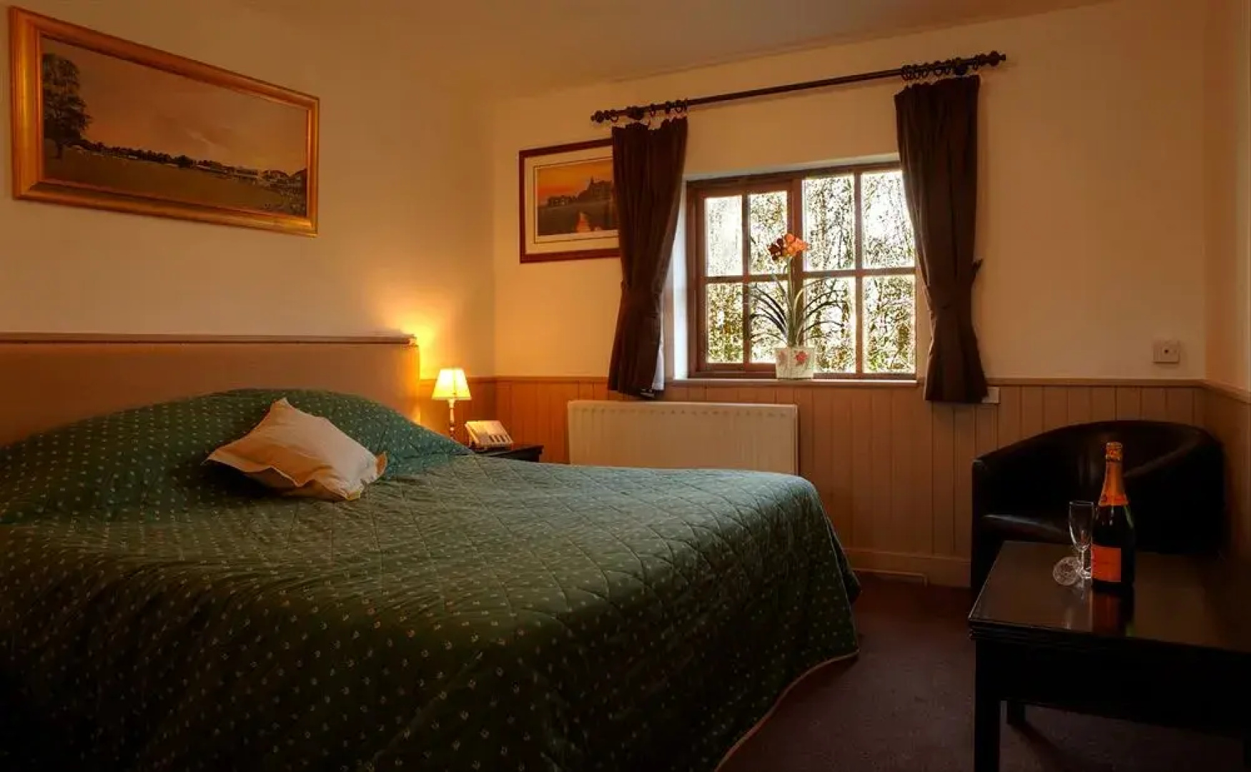 Blazing Donkey Country Hotel