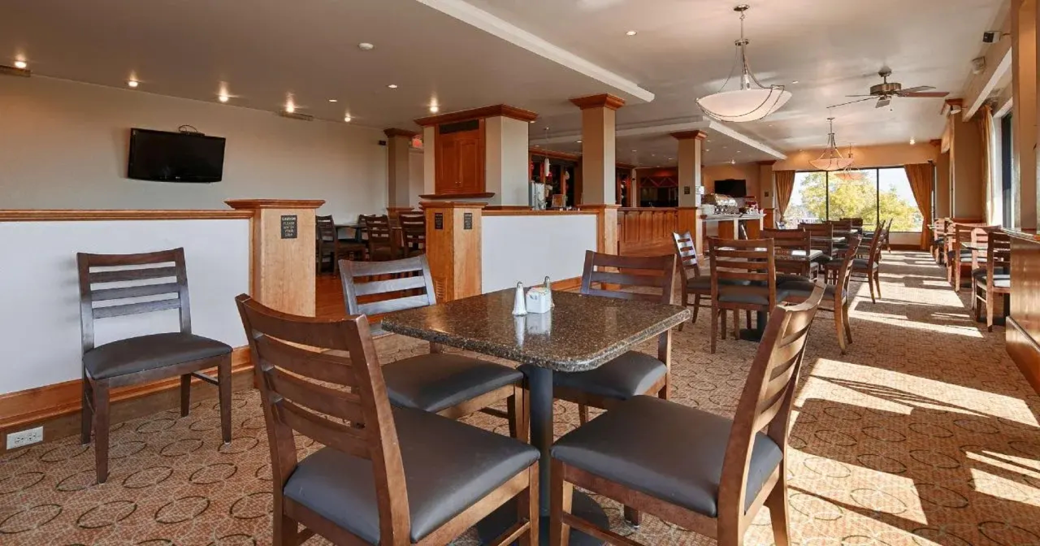 Best Western Plus Plaza Hotel