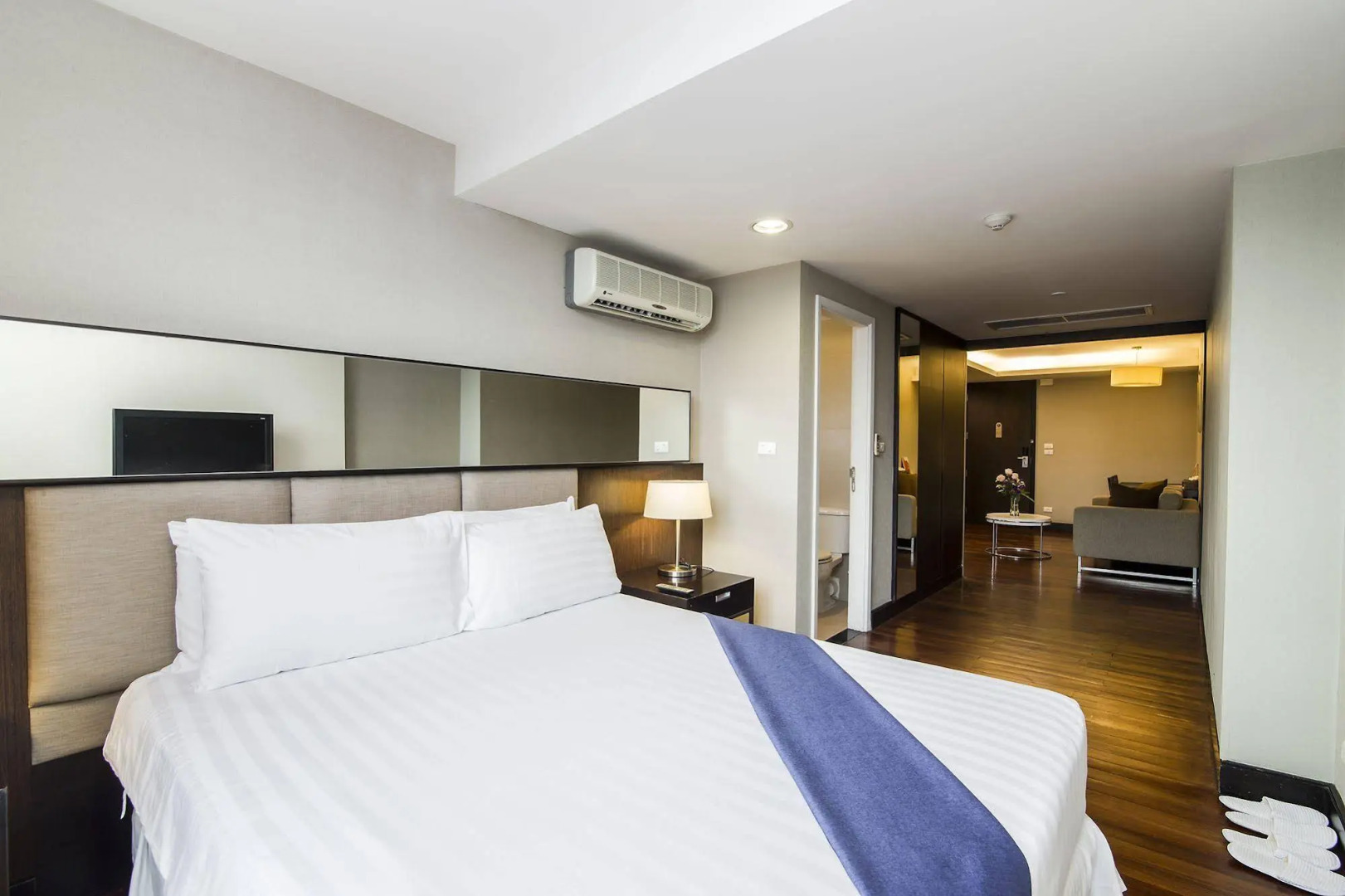The Narathiwas Hotel & Residence Bangkok