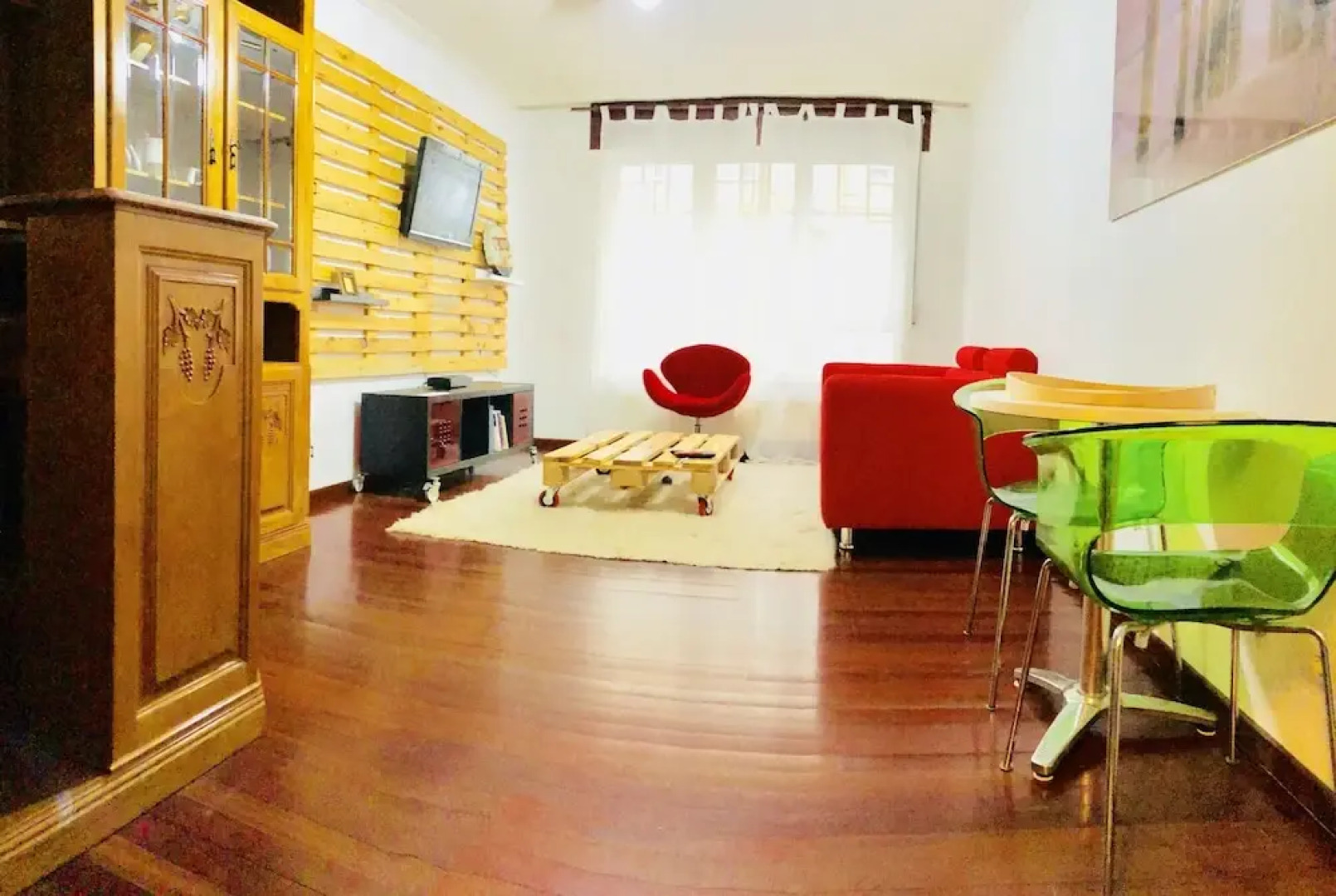 O Faro Apartments