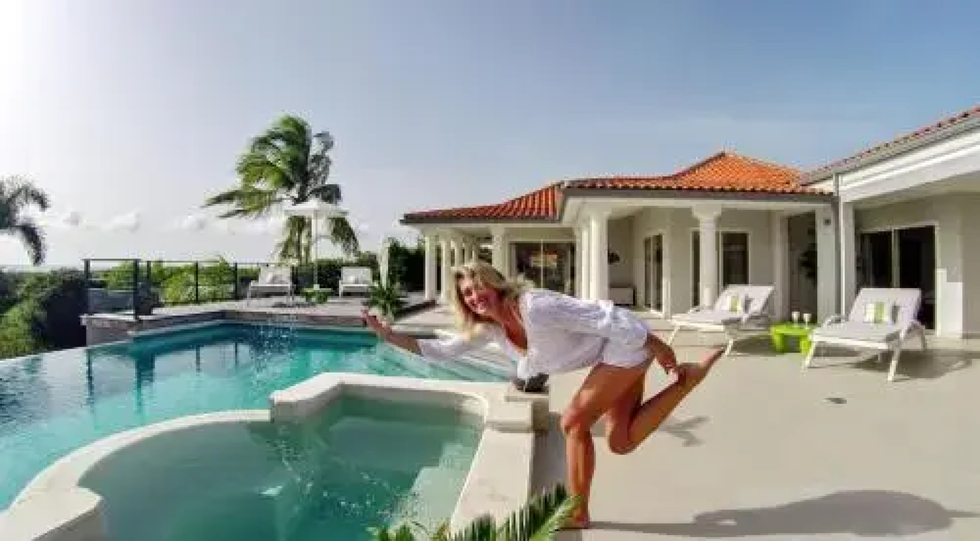 Seafacing Villas Apartments Rentals
