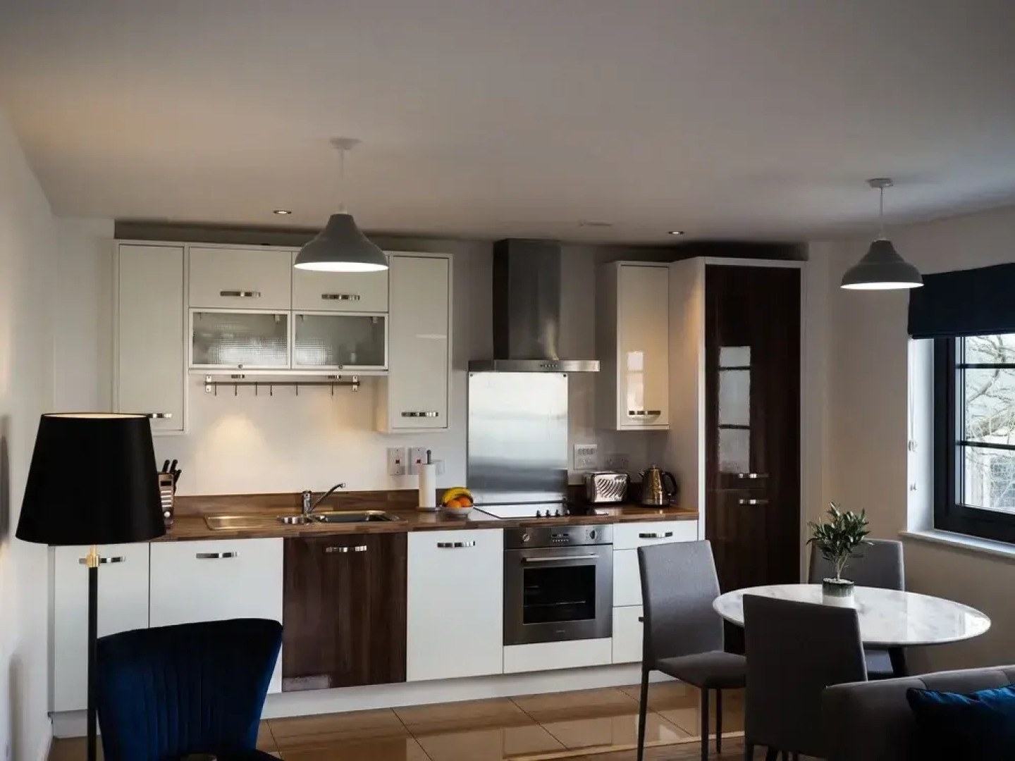 SA Today Apartments Farnborough with Fibre Wi-Fi & Netflix