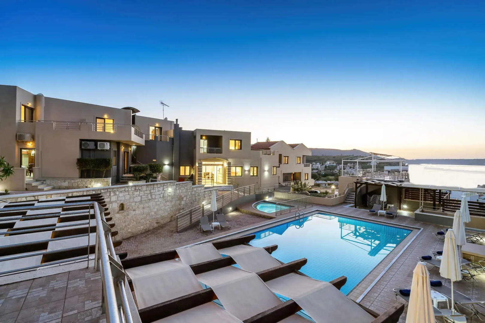 Sunrise Suites