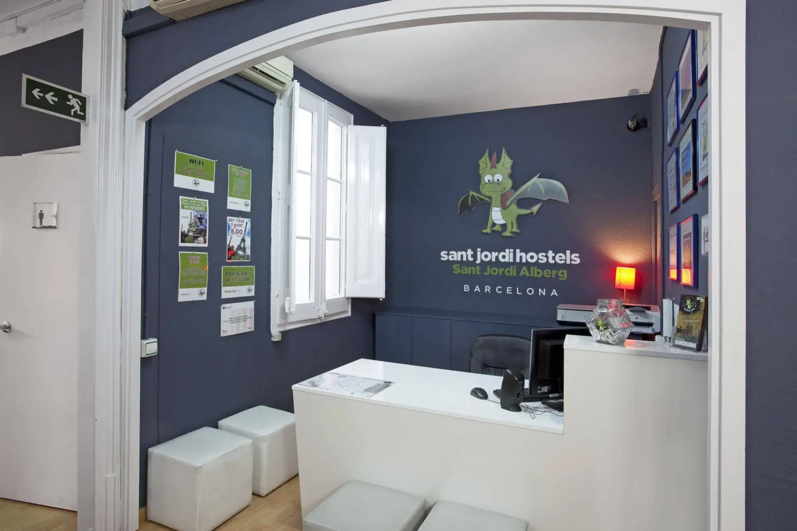 Sant Jordi Hostel Alberg