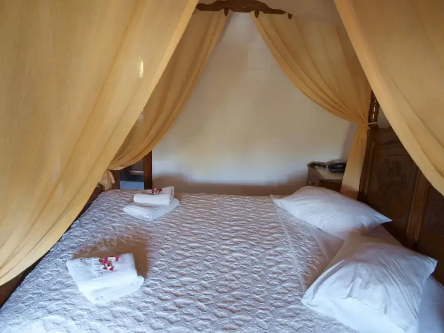 Heliodora Superior Triple Room 5