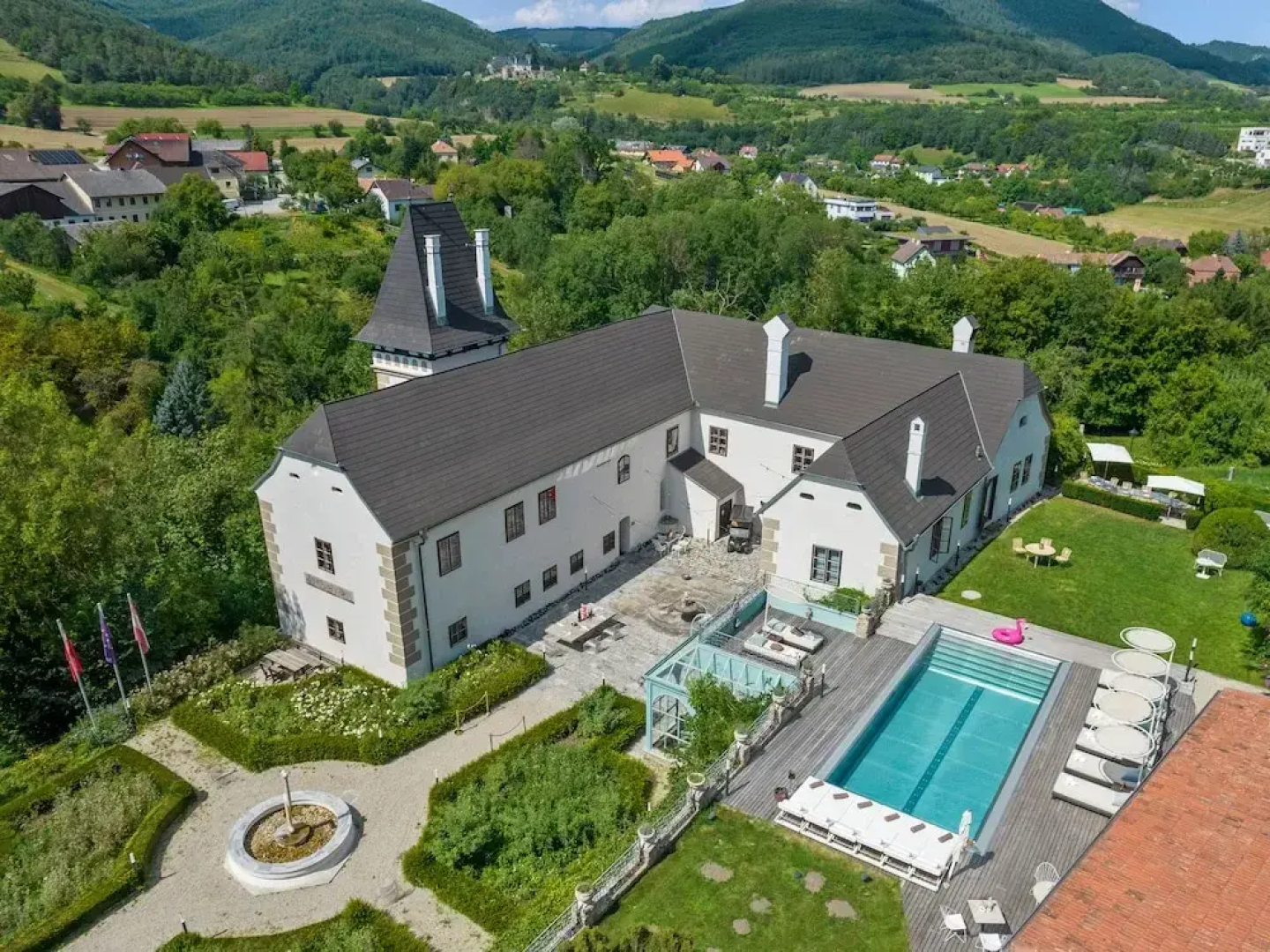 La Petite Ivy, Trenninghof 1302 - Managed by SKY9 Apartments