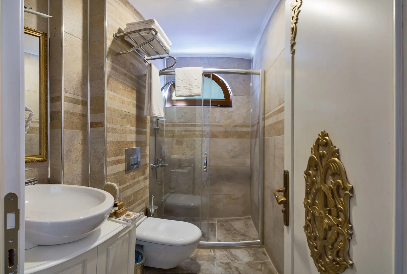 Hotel 1453