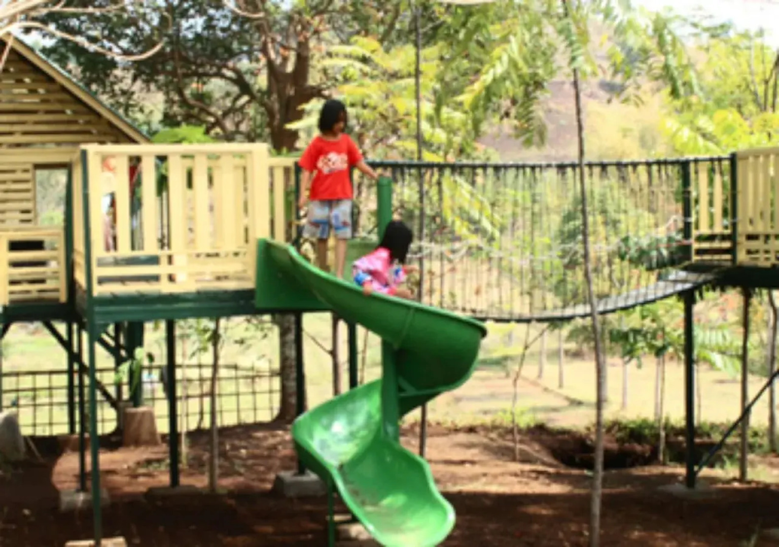 Kebun Mawar Situhapa Hotel