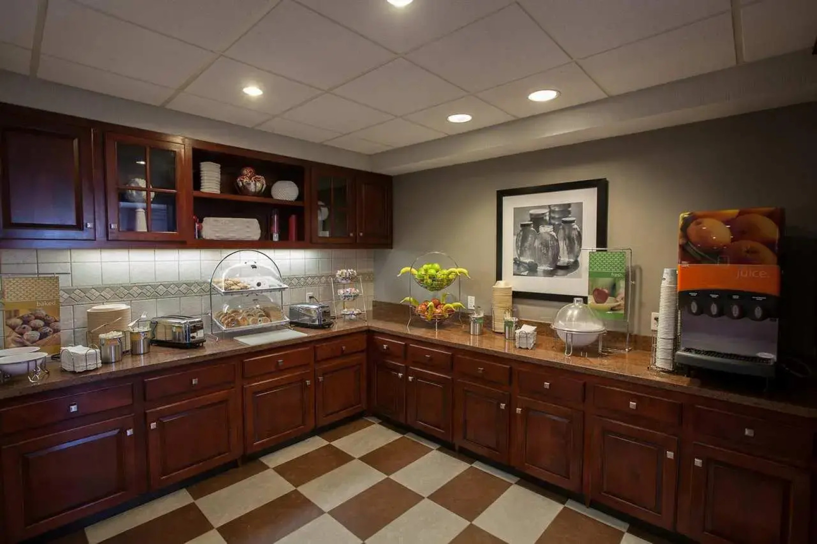 Hampton Inn & Suites Newport/Middletown