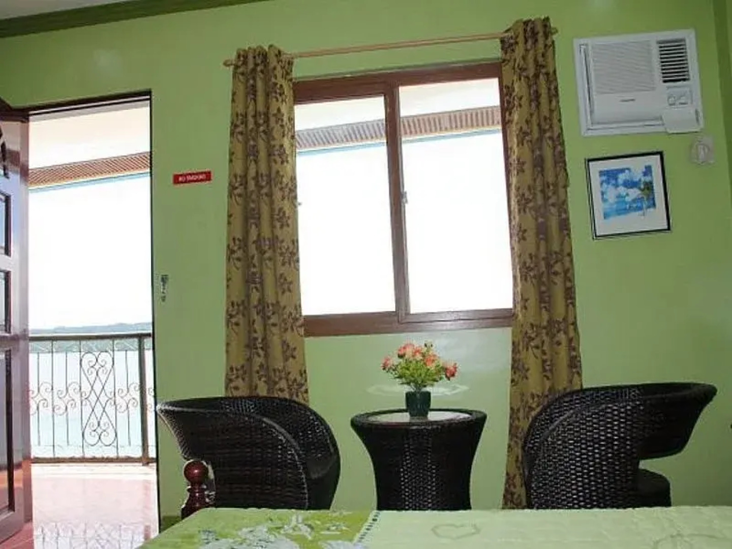 Captain Hook's Red Parrot Inn