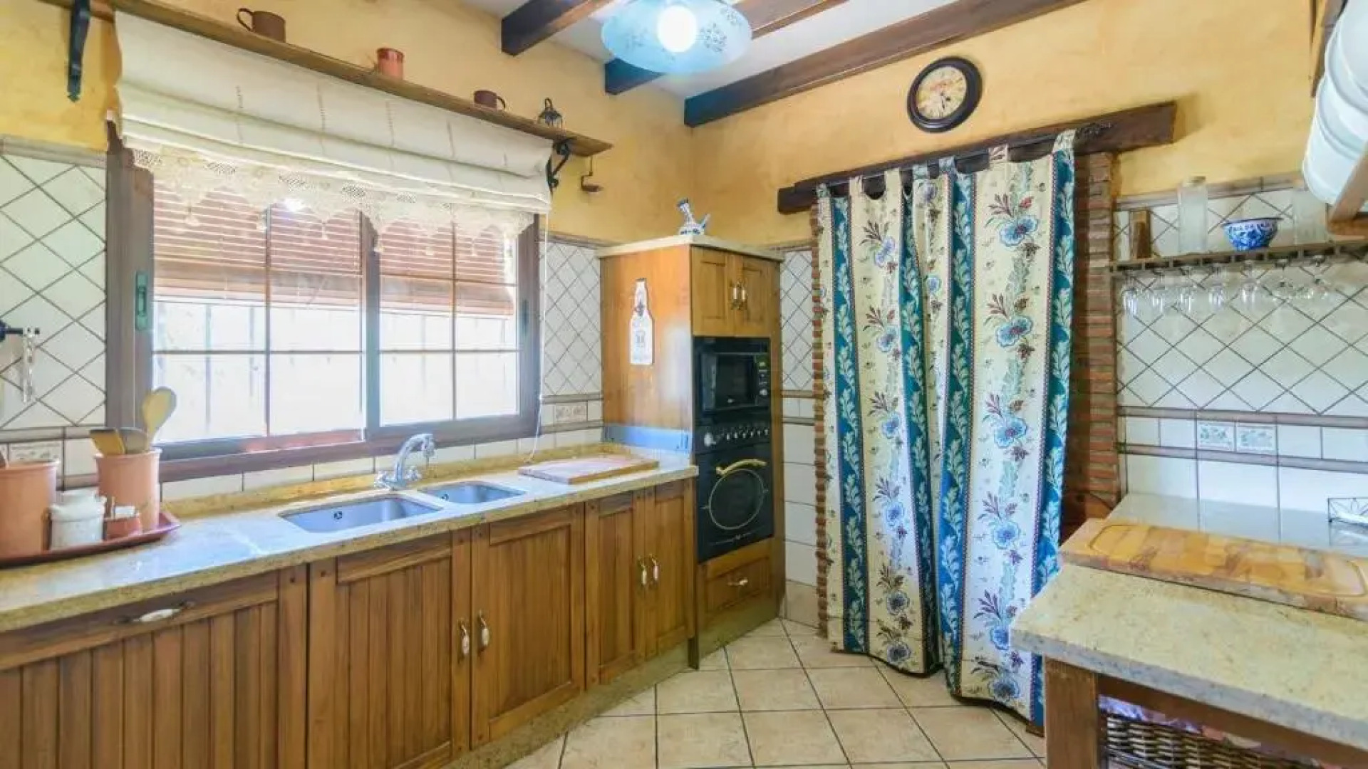 Casa Zuni Loja by Ruralidays