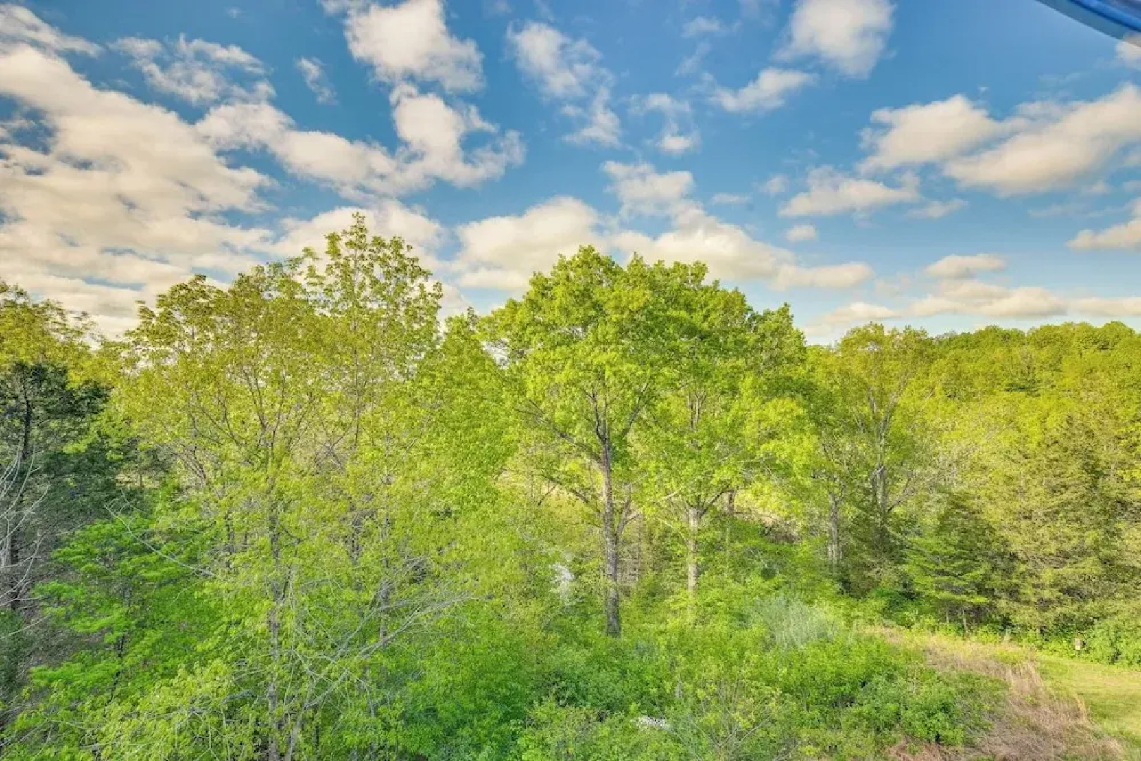 Taylorsville Cottage w/ Hot Tub & Lake Access!