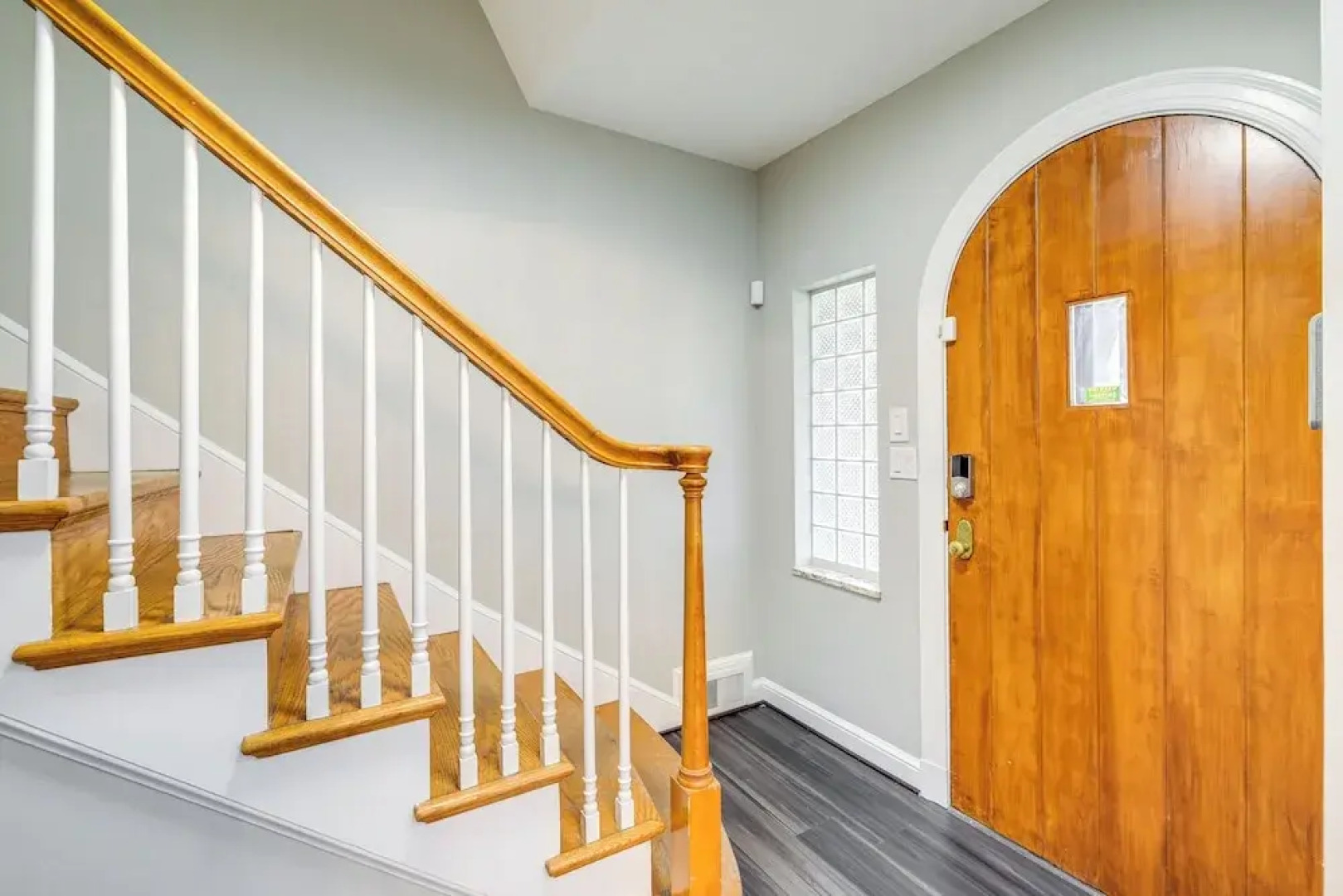 Silver Springs Home: Walk to Downtown!