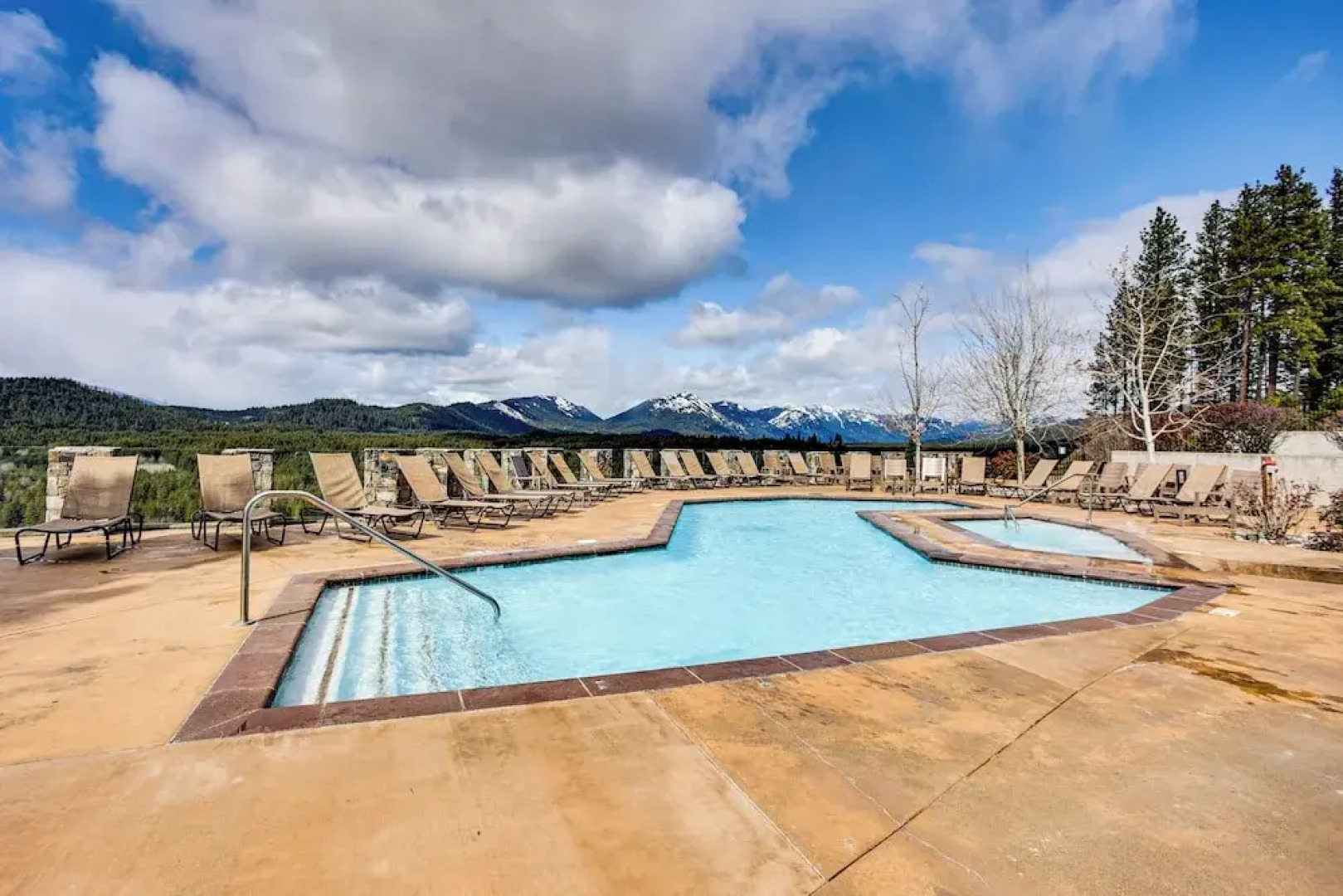 Hike, Ski & More: Cle Elum Resort Condo