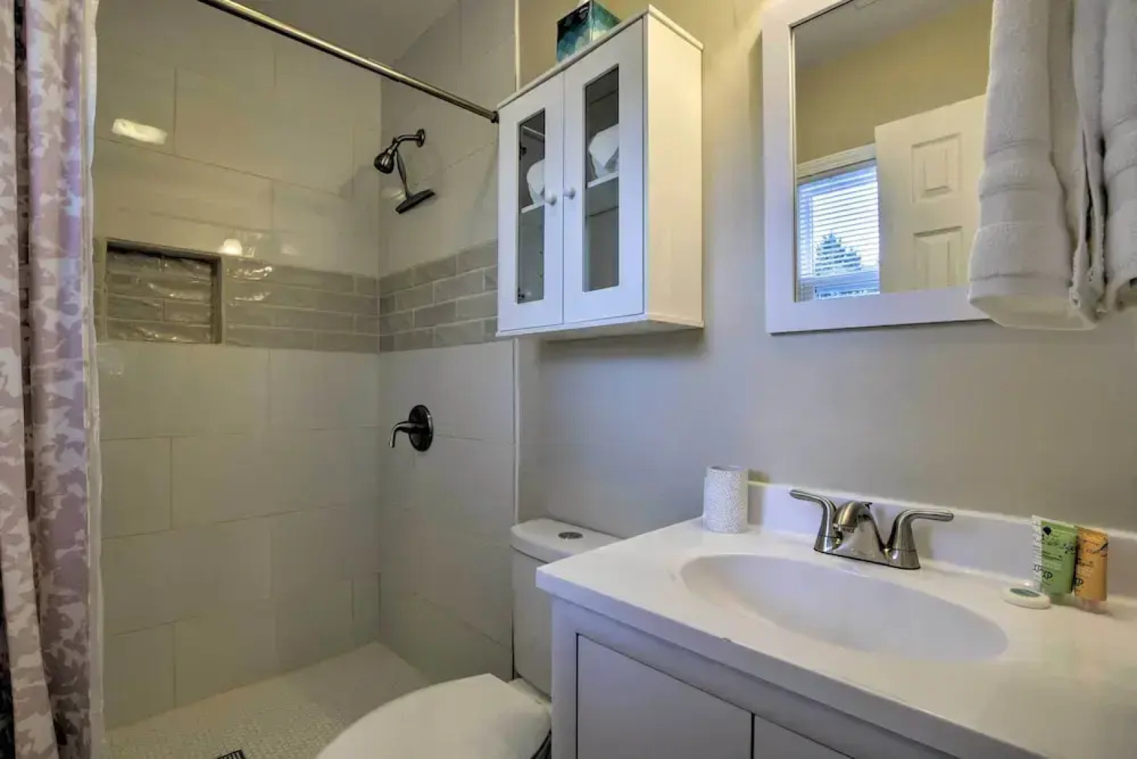 Sunny Family Home, 3 Mi to High Point Market!