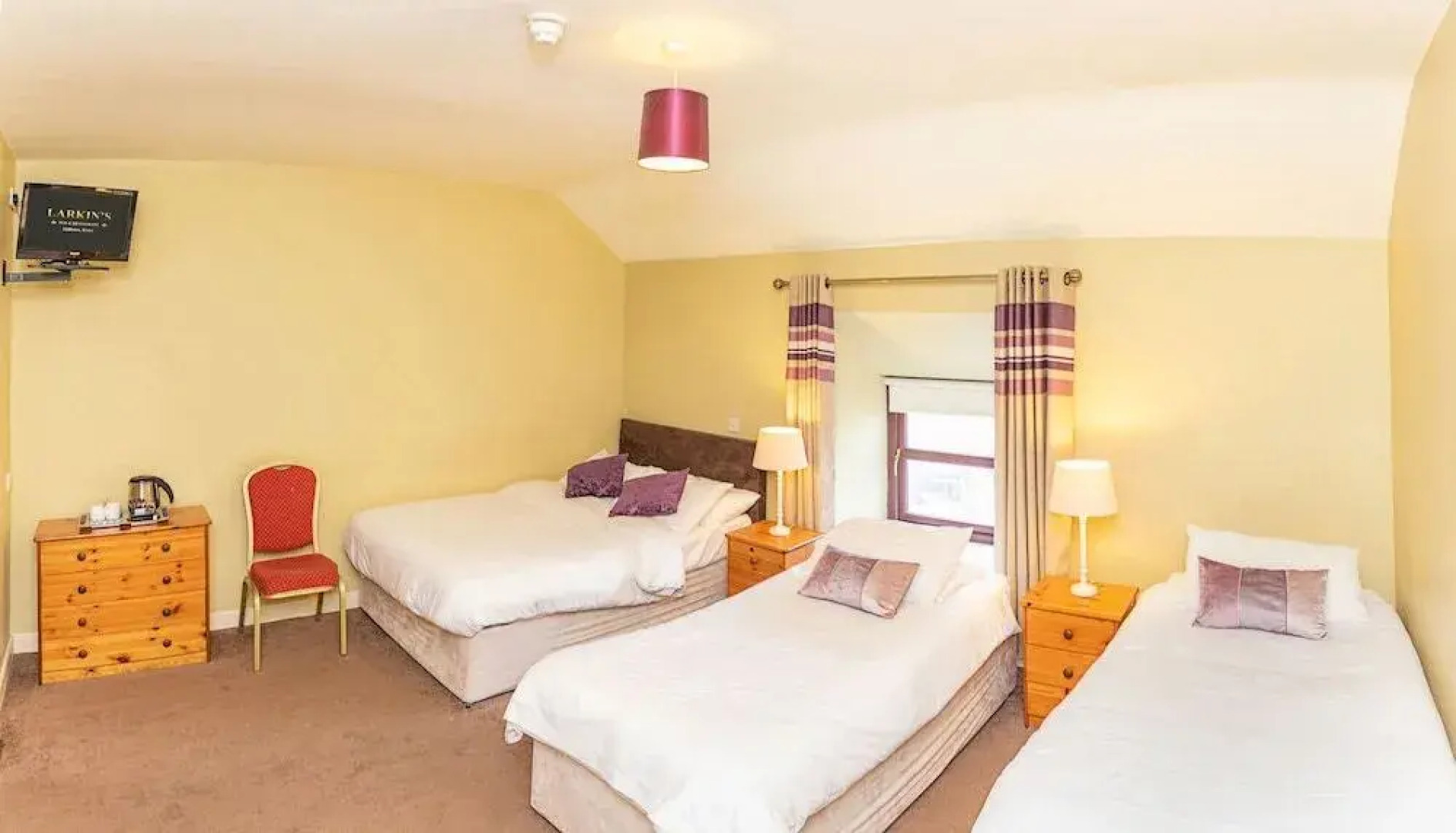 Larkins Pub Restaurant and B&B