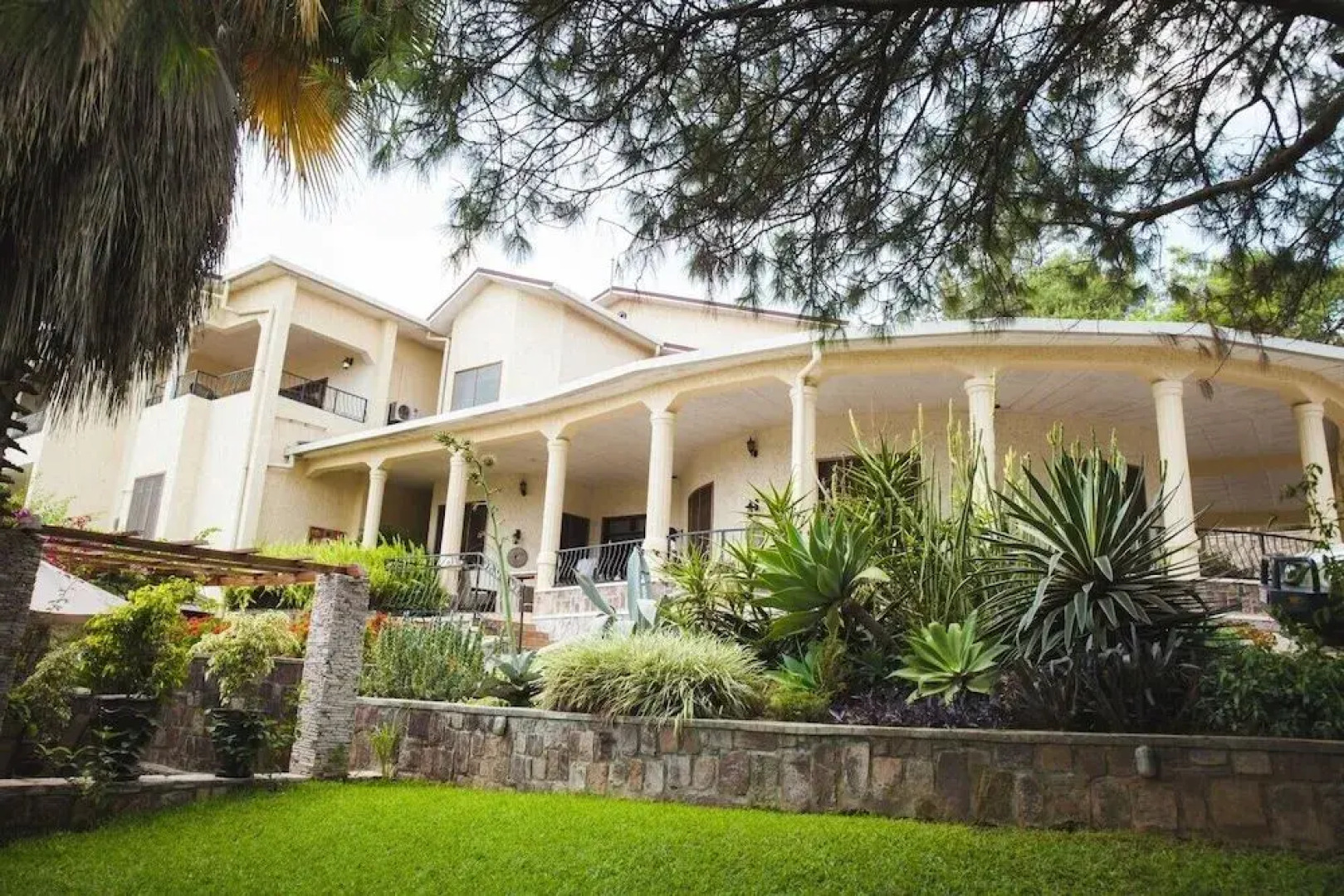 Select Boutique Hotel