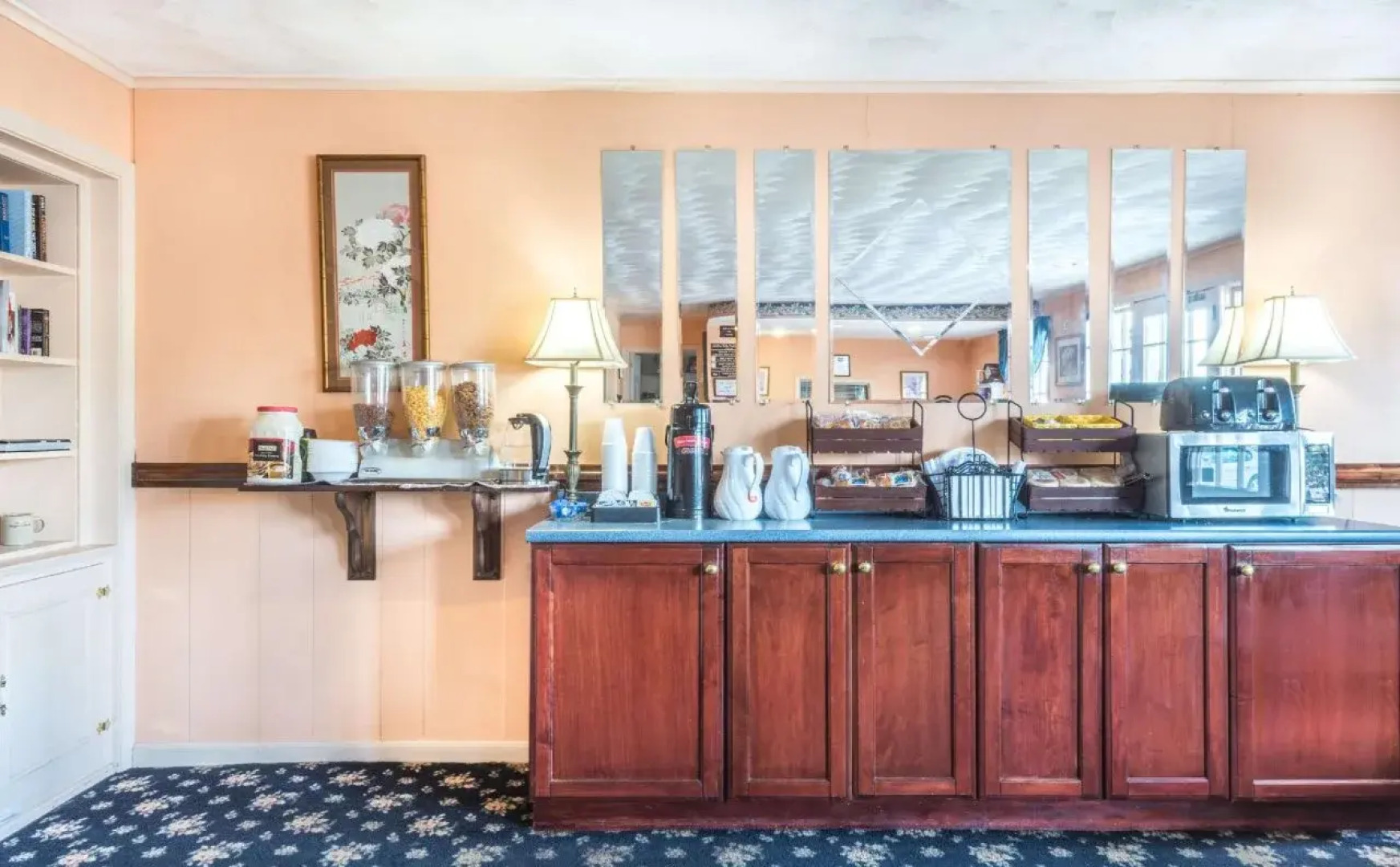 Colonial Inn Seekonk