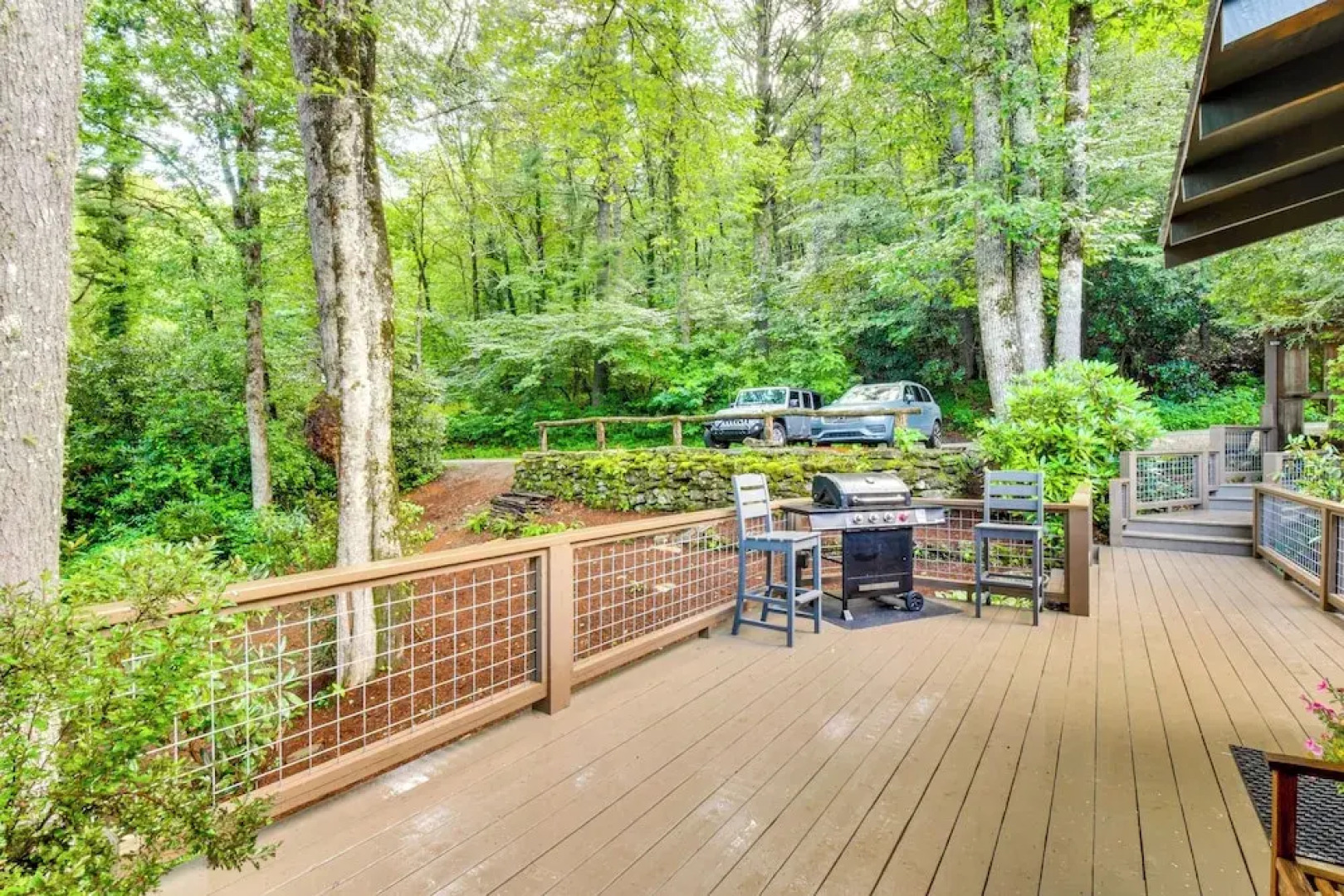 Tranquil Highlands Cottage With Fire Pit & Stream!