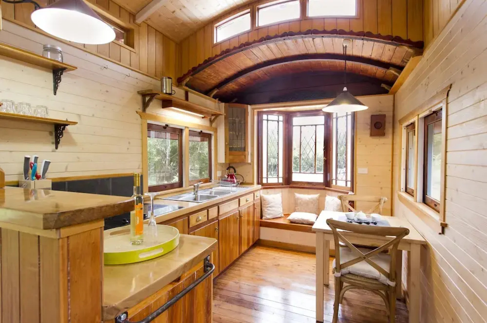 Glasshouse Mountains Ecolodge