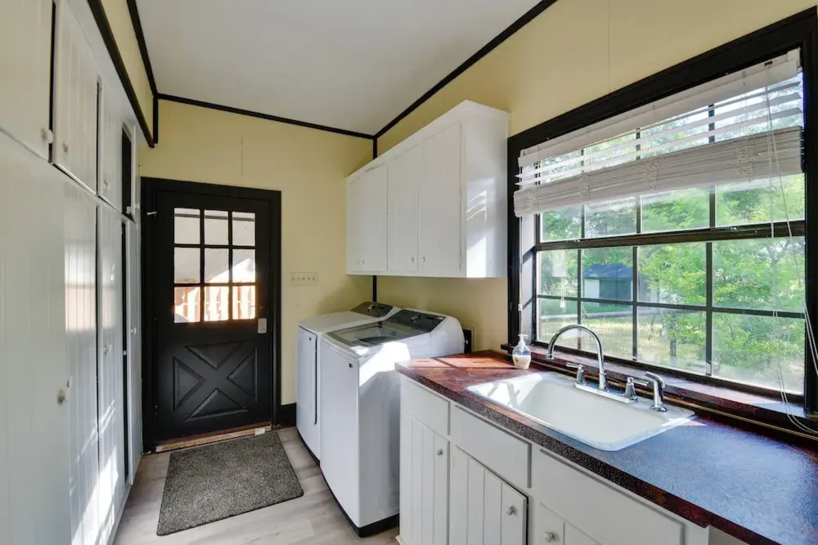 Private Pool: Pilot Point Home on 45 Acres