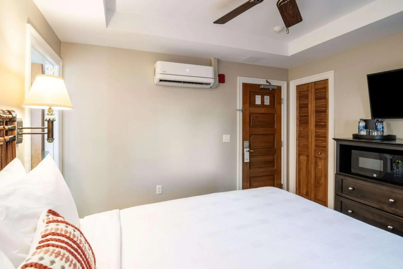 The Port Inn and Cottages, an Ascend Collection Hotel