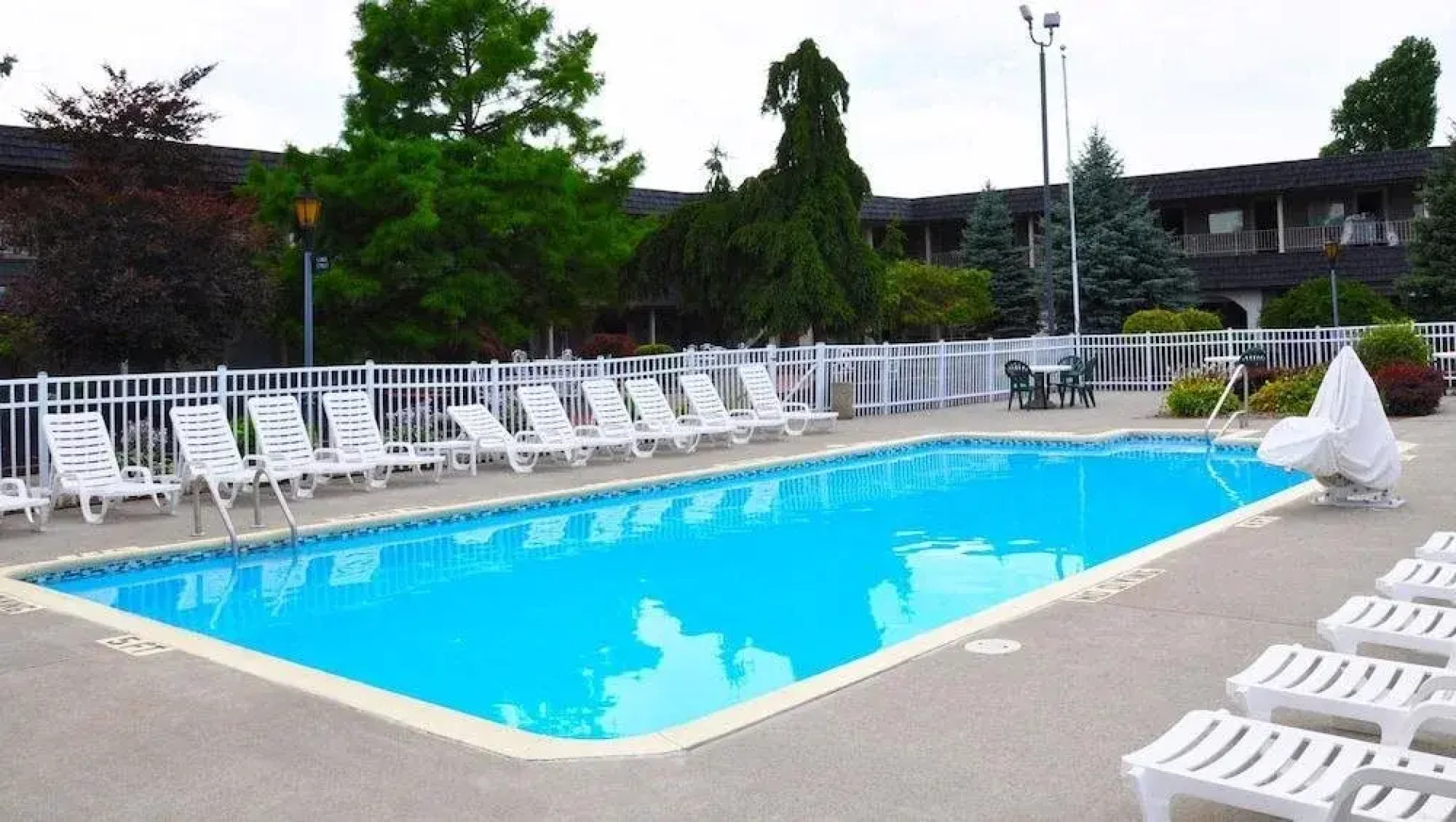 Mangnuson Hotel East Sandusky